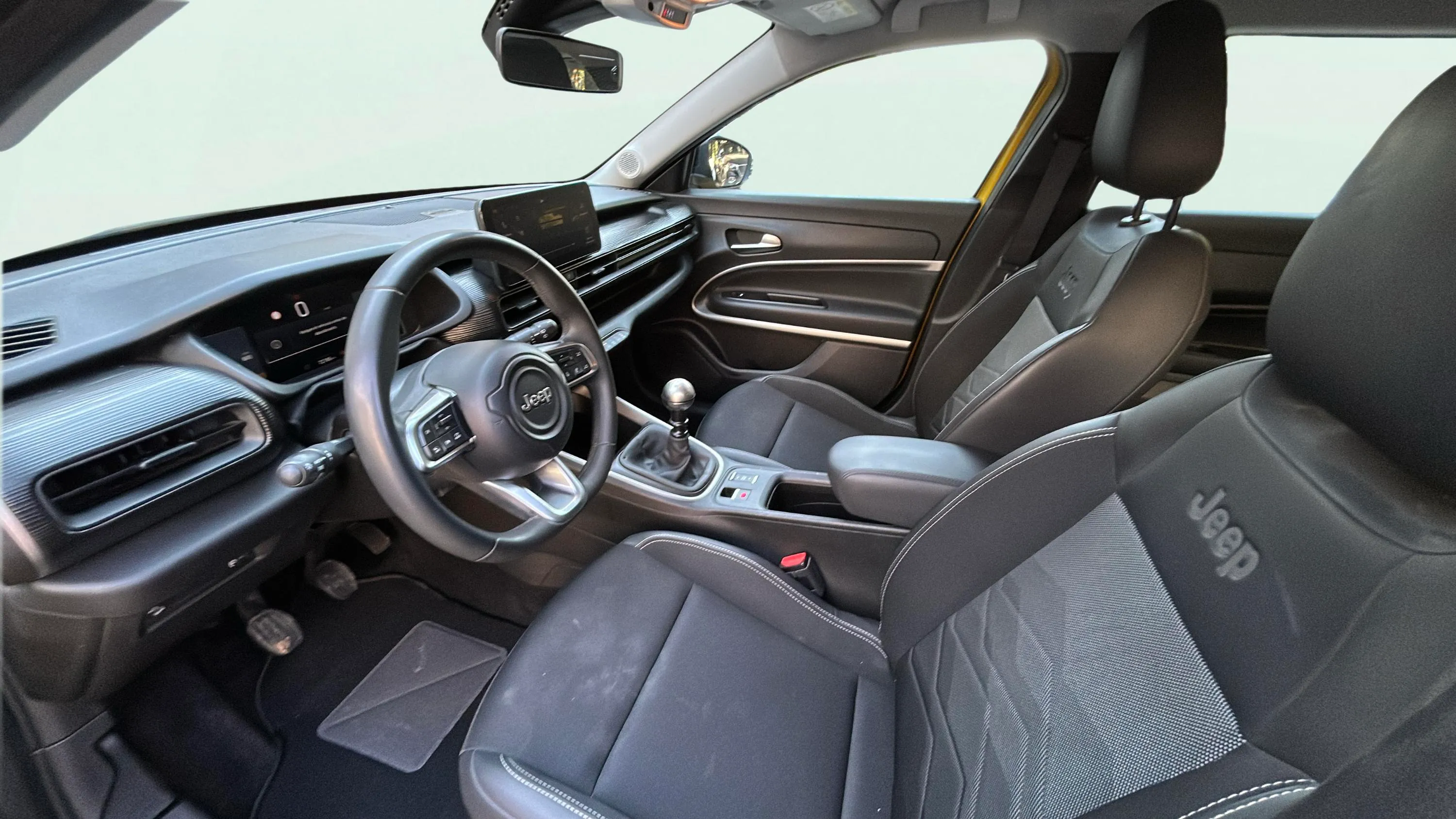 Jeep Avenger 1.2 G Altitude - foto 13