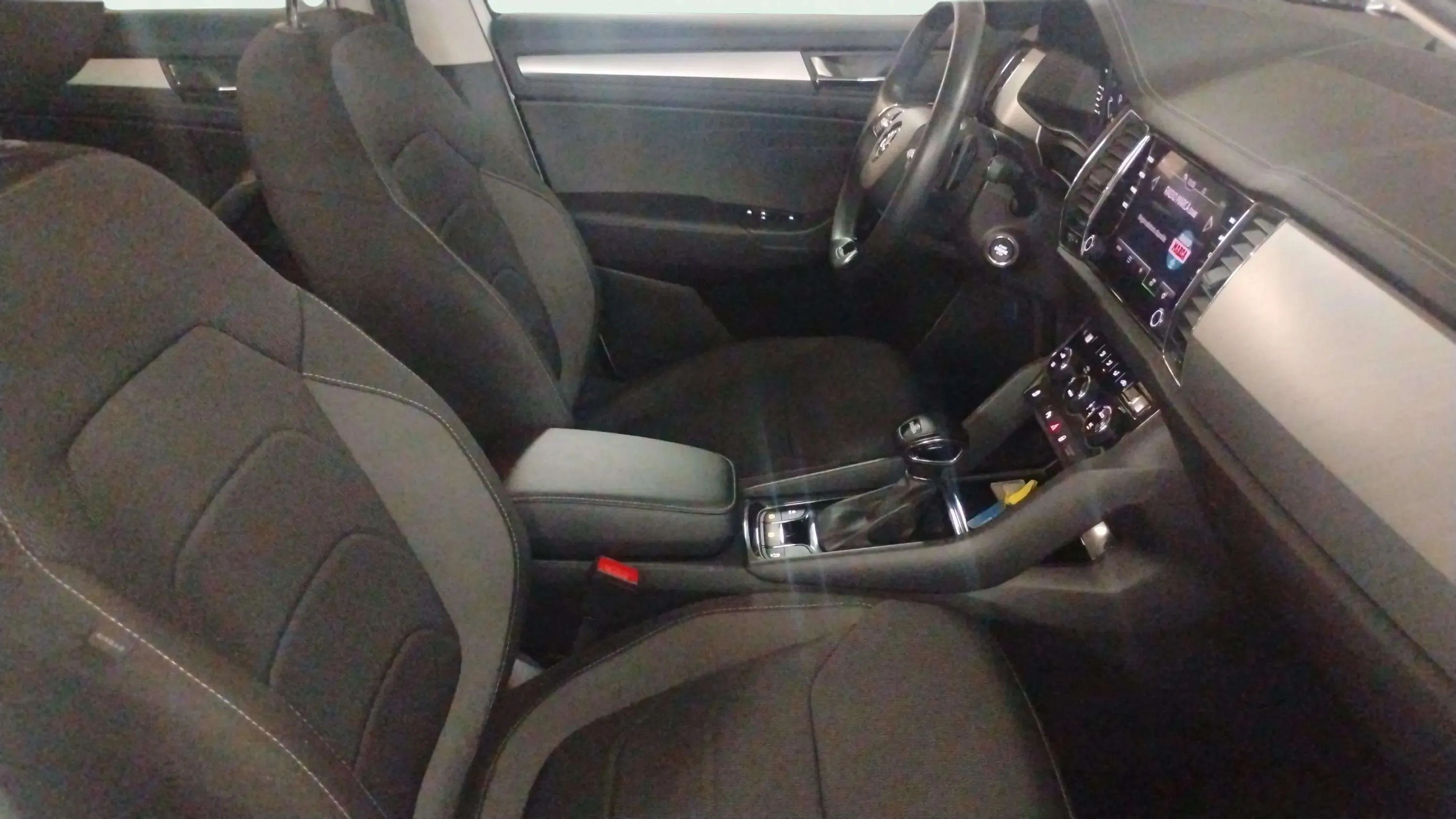 Škoda Kodiaq 1.5 TSI DSG 4x2 Ambition - foto 18