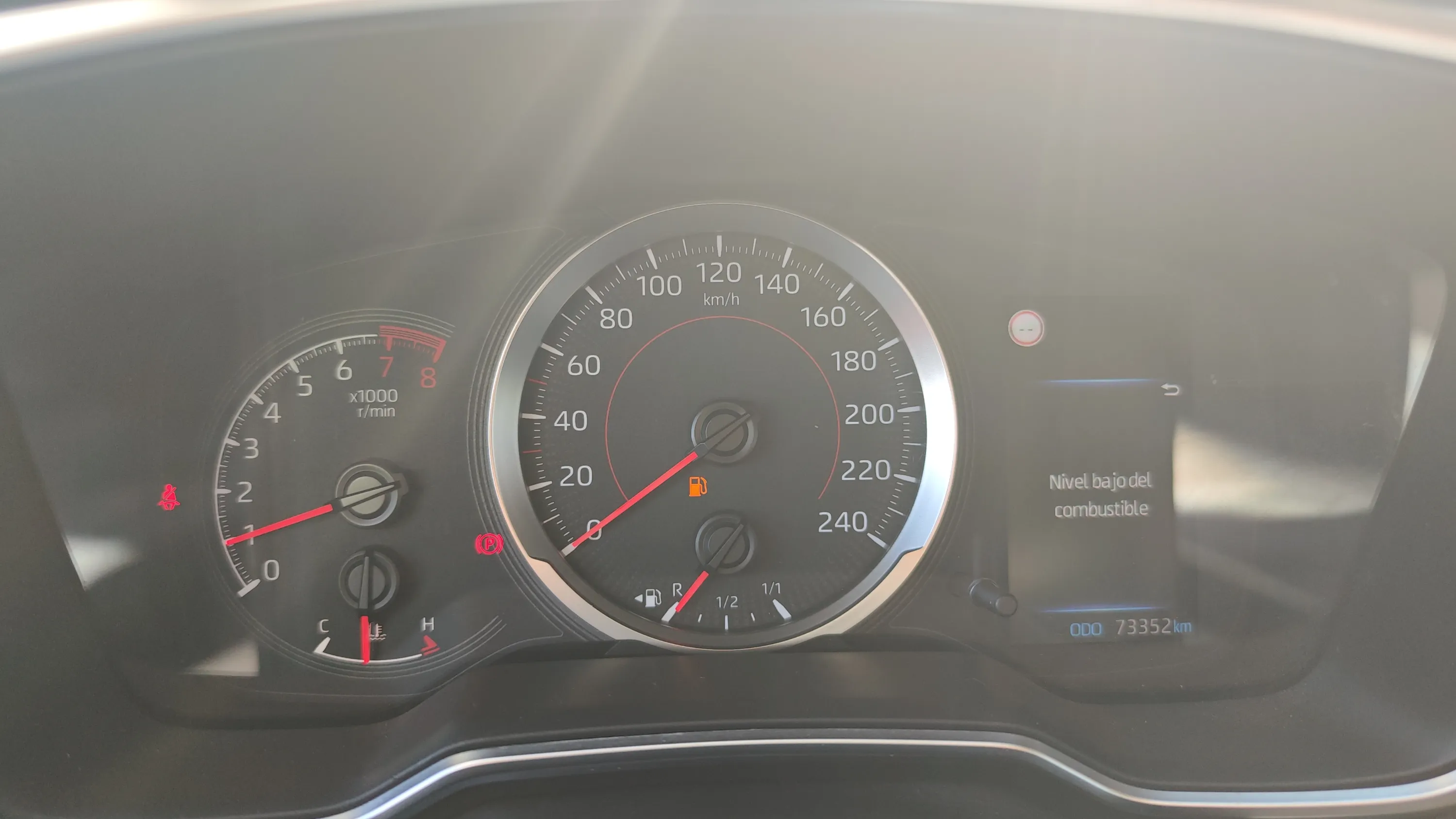 Toyota Corolla 1.6 - foto 11