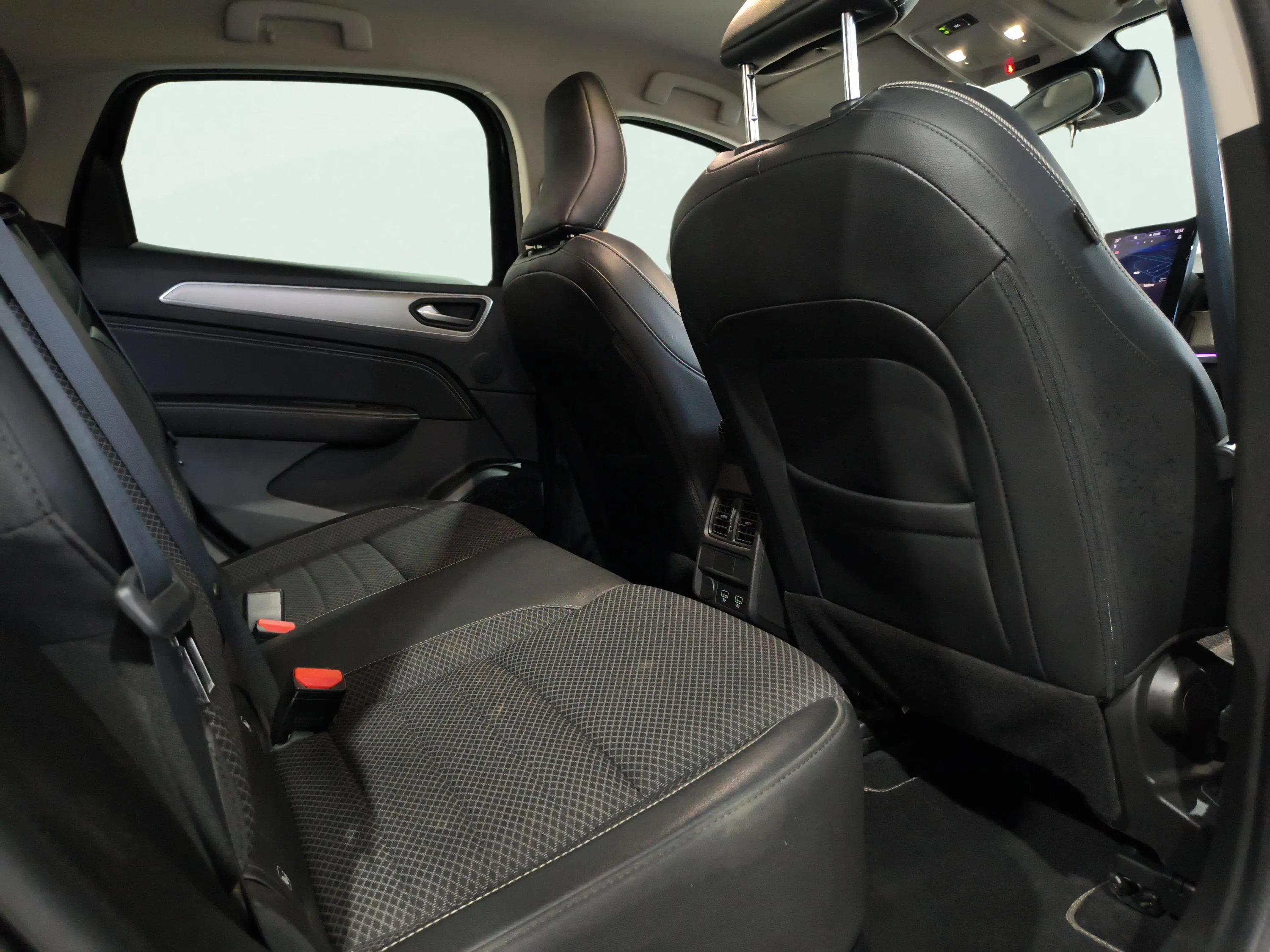 Renault Arkana E-T. Engin. Fast Track full Hybrid - foto 22