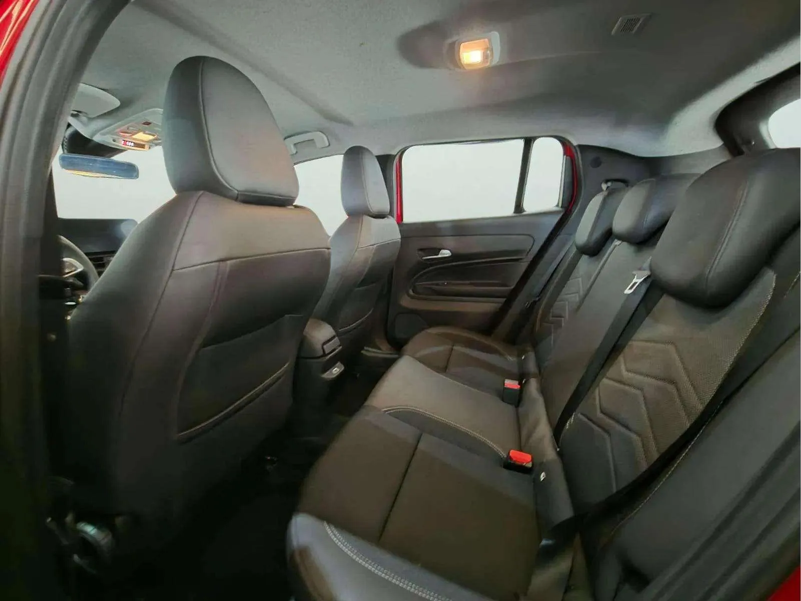 Jeep Avenger 1.2 G Altitude - foto 14