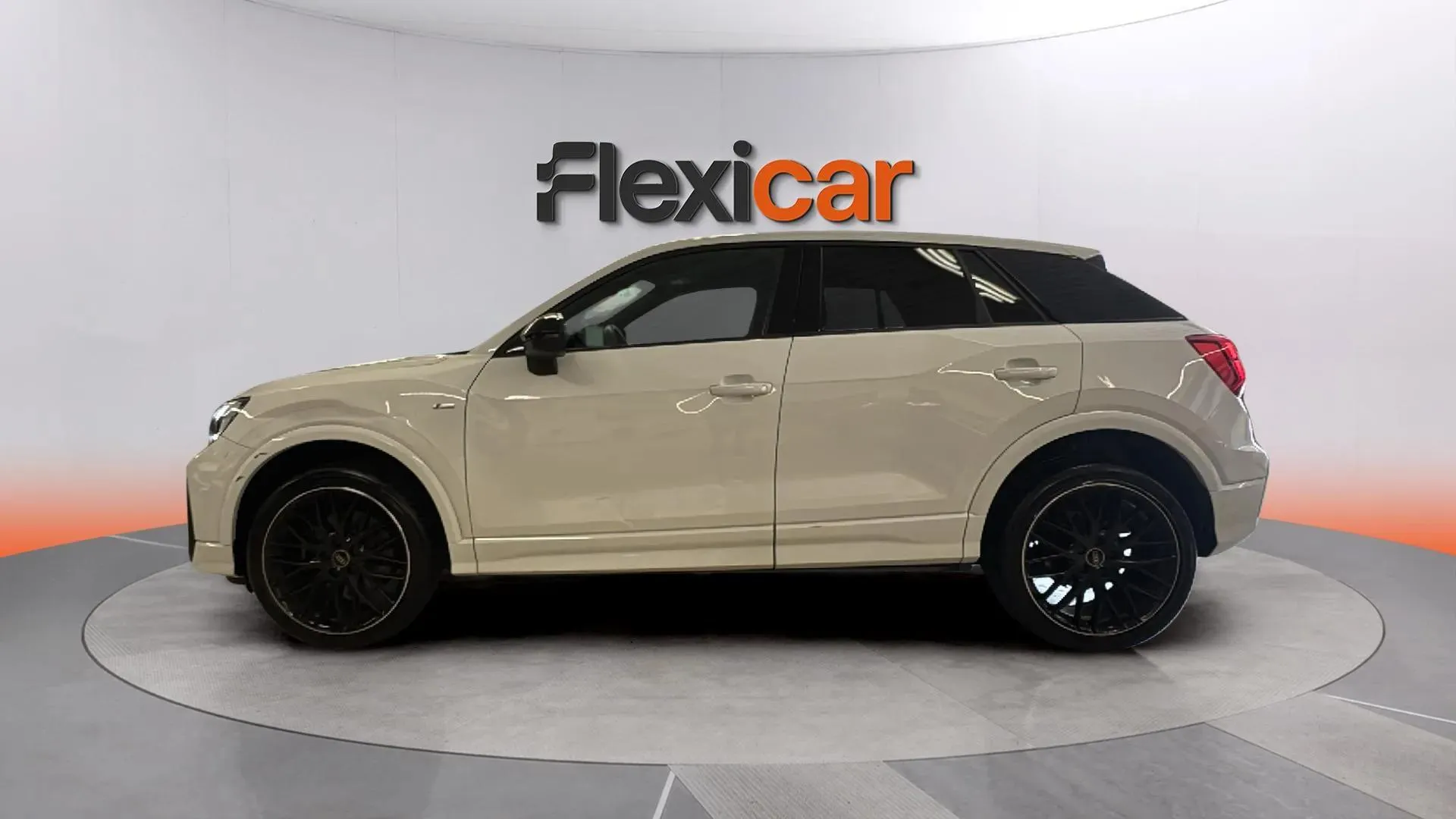 Audi Q2 Black Line 35 TFSI S tronic - foto 4