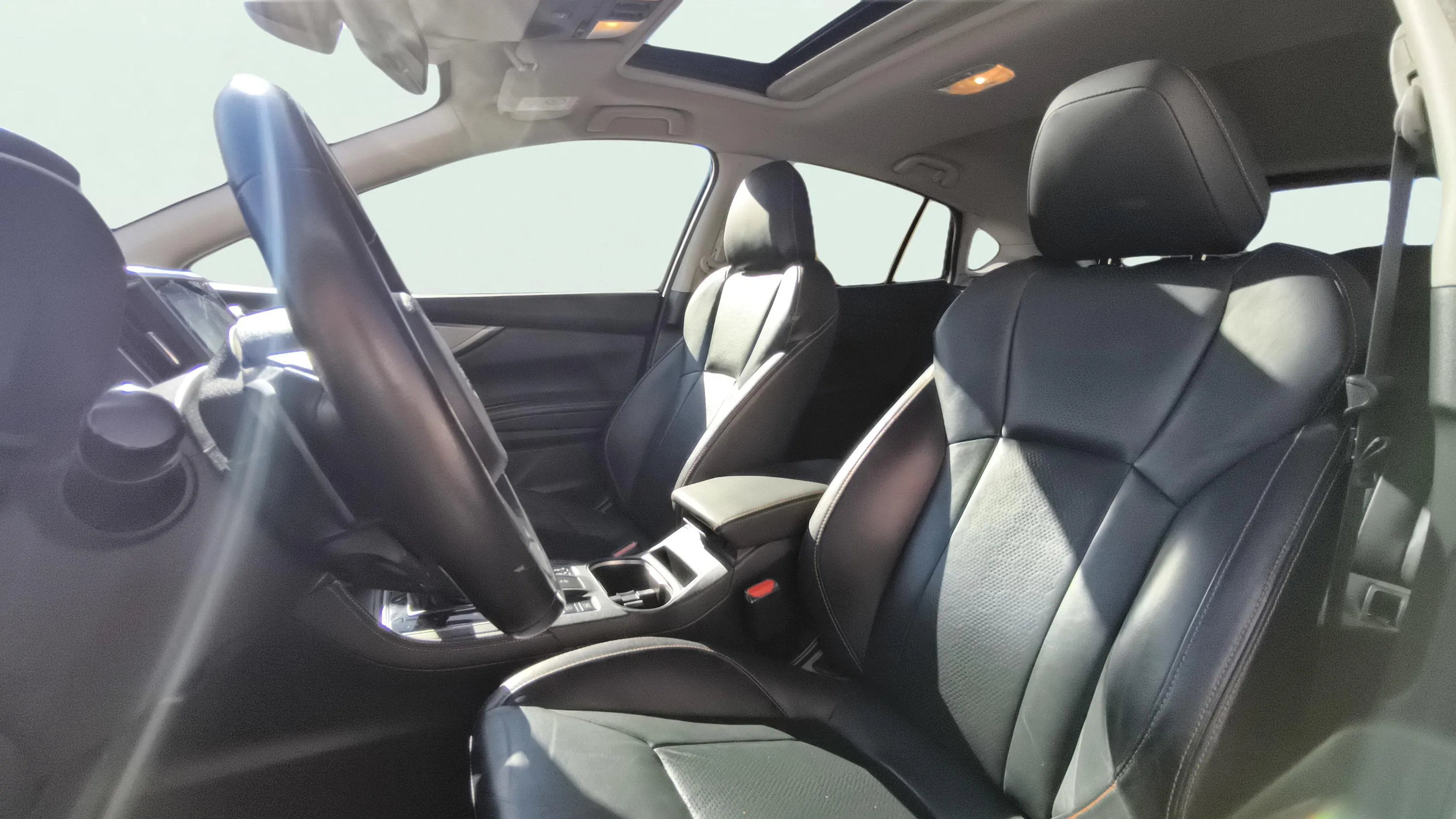 Subaru XV 2.0i Hybrid CVT Executive Plus - foto 27