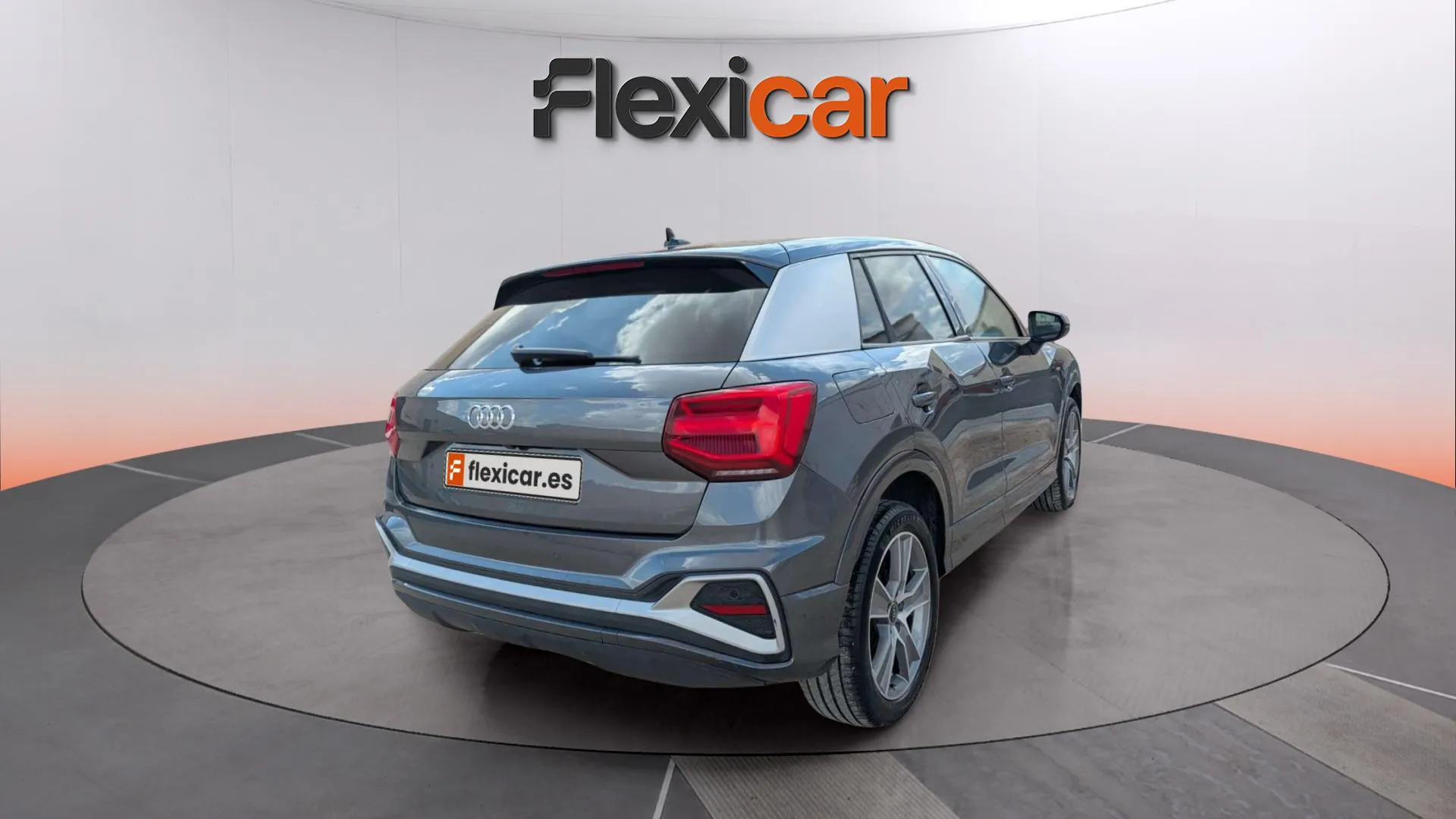 Audi Q2 S line 30 TDI - foto 7