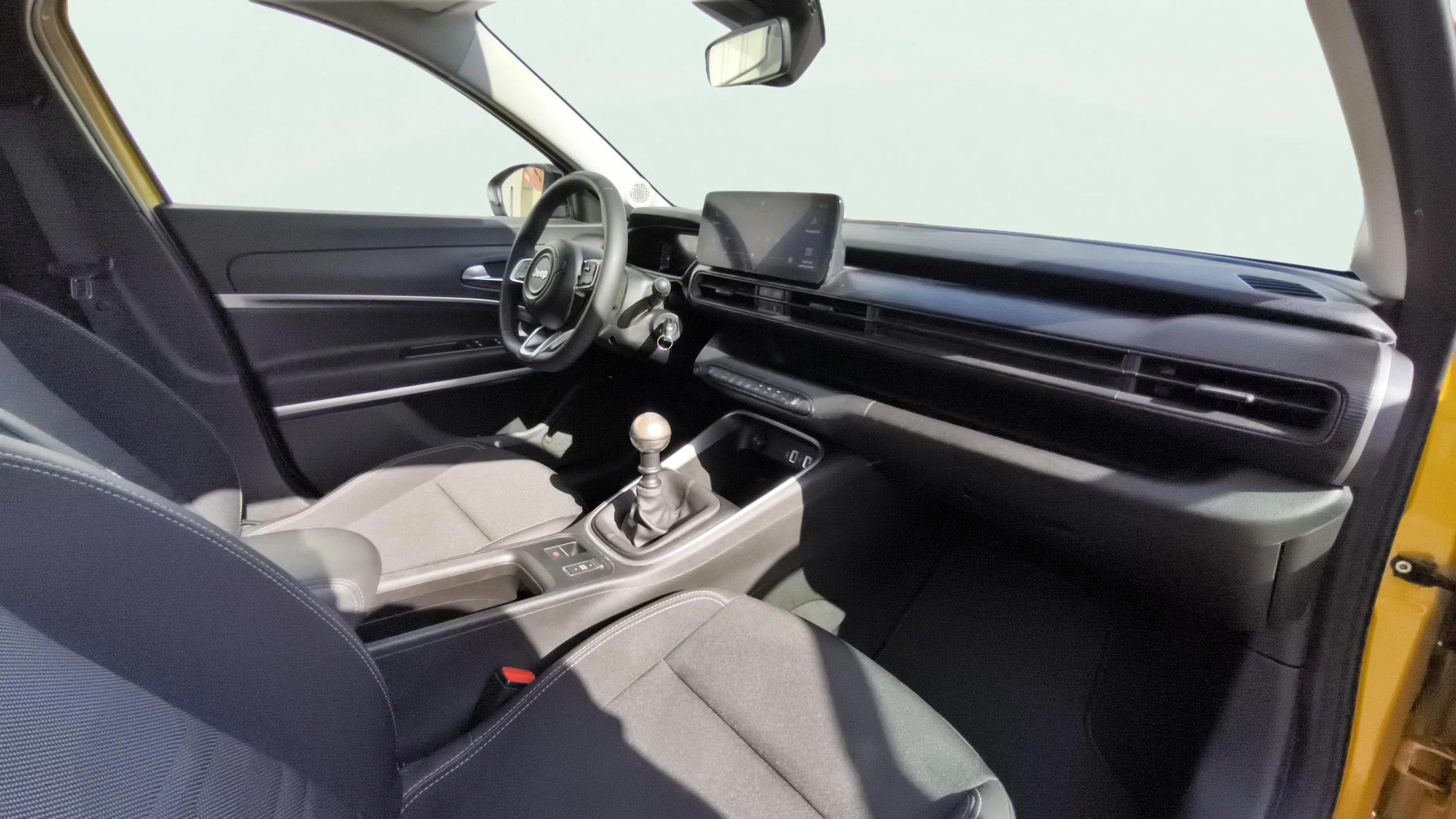 Jeep Avenger 1.2 G Altitude - foto 15