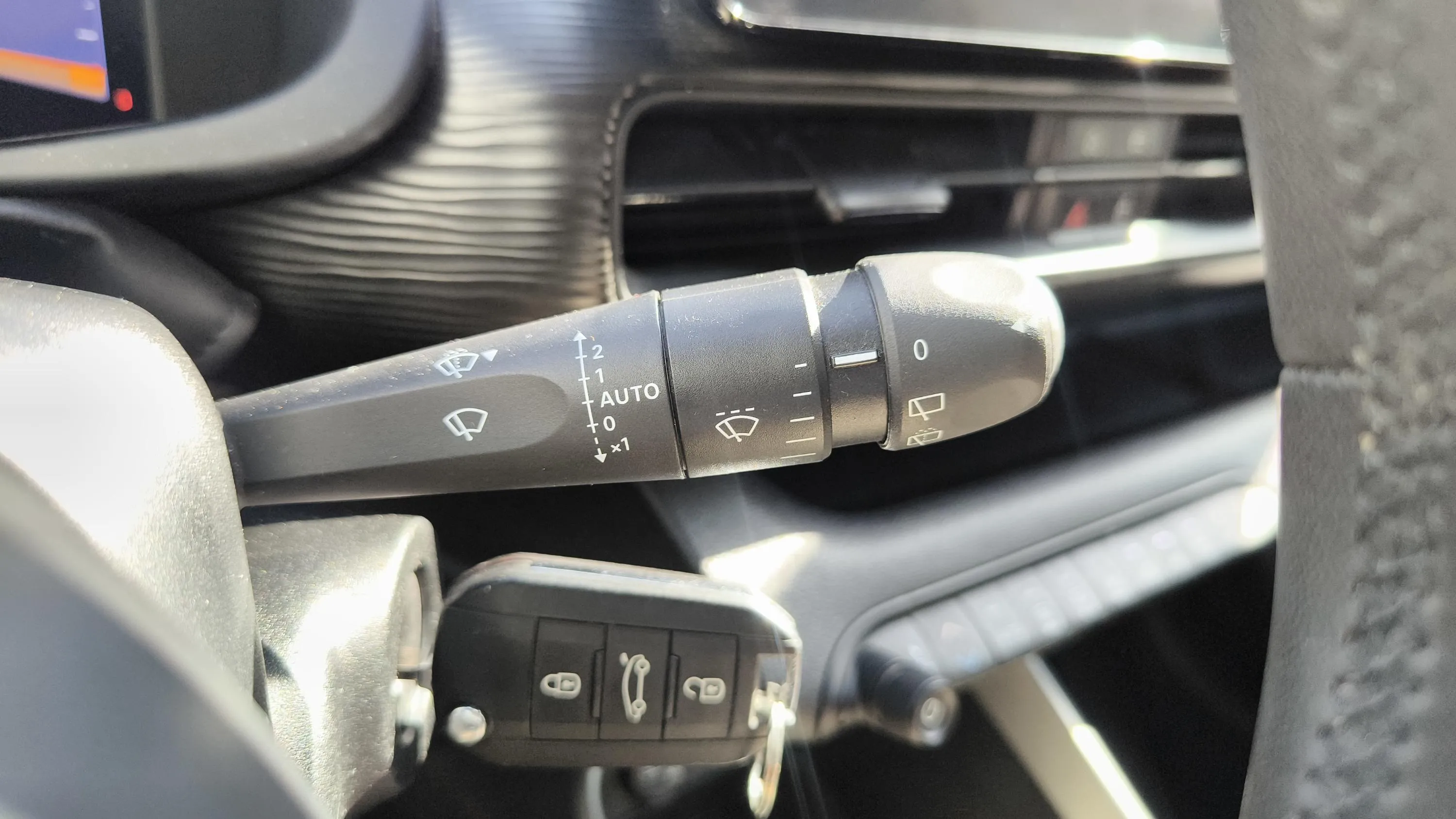 Jeep Avenger 1.2 G Altitude - foto 43