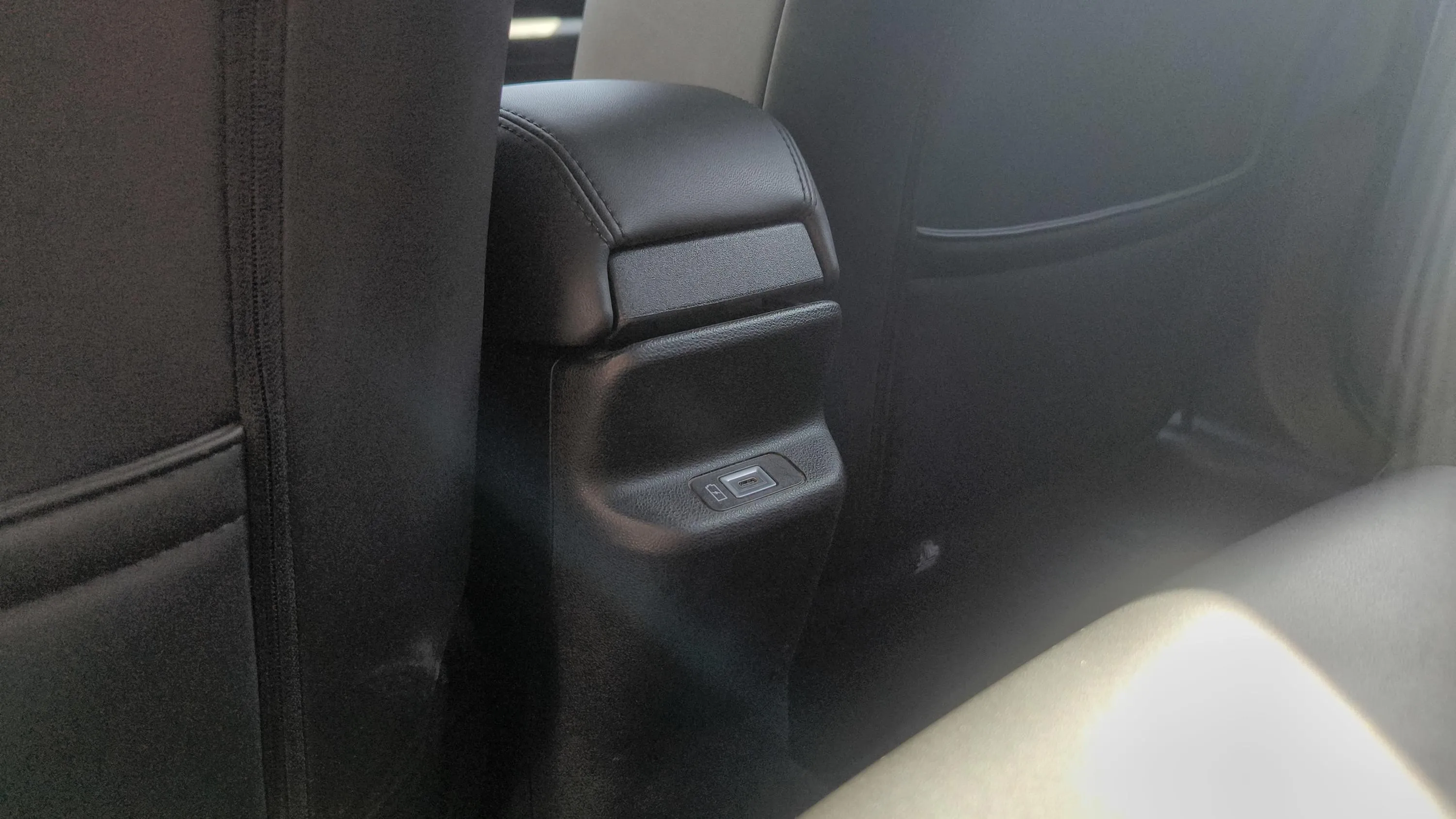 Jeep Avenger 1.2 G Altitude - foto 31