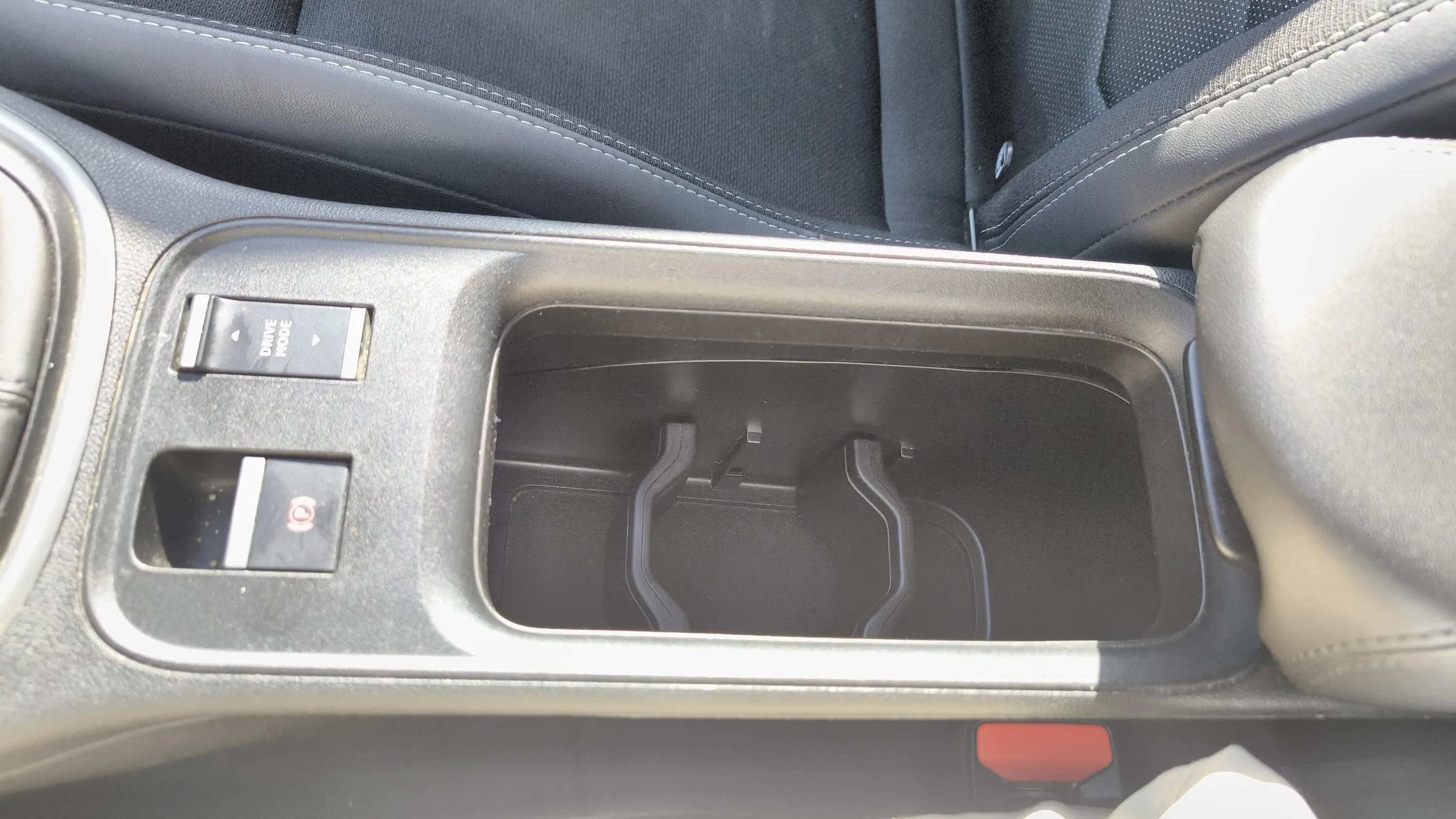 Jeep Avenger 1.2 G Altitude - foto 45