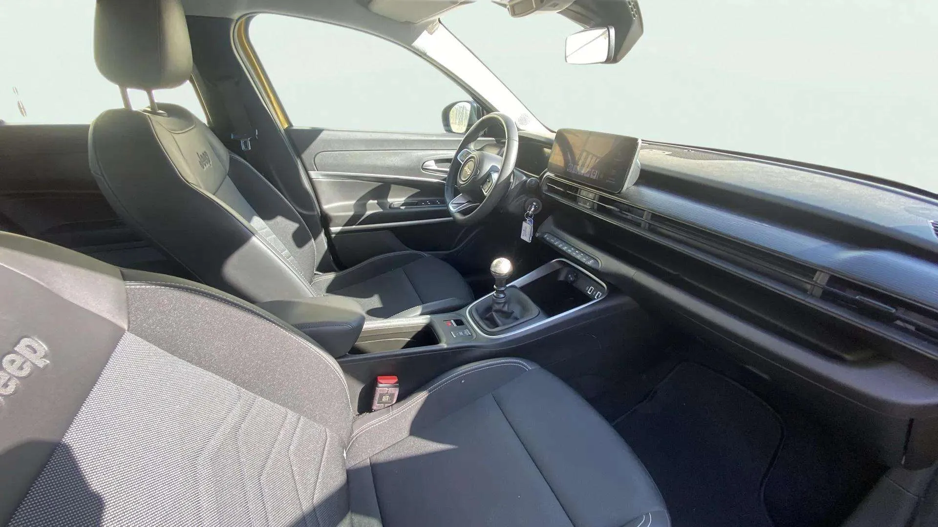 Jeep Avenger 1.2 G Altitude - foto 17