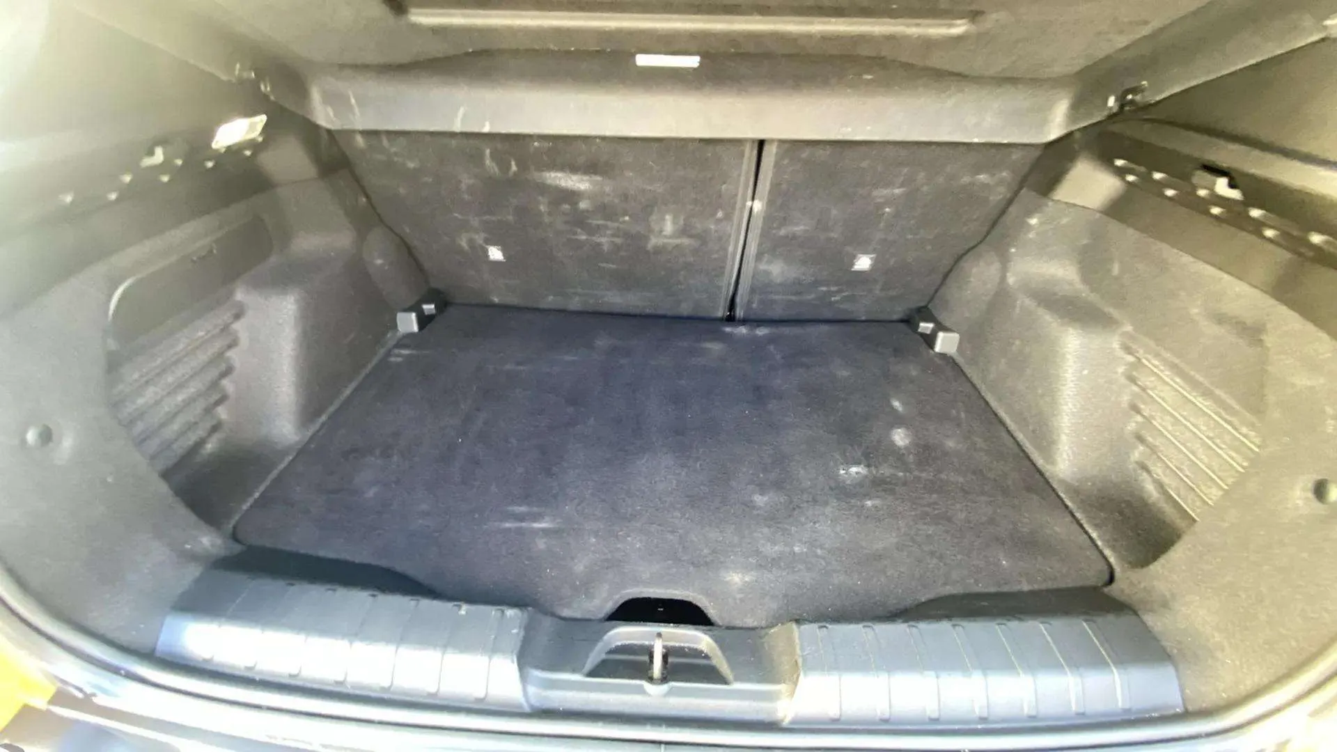 Jeep Avenger 1.2 G Altitude - foto 15