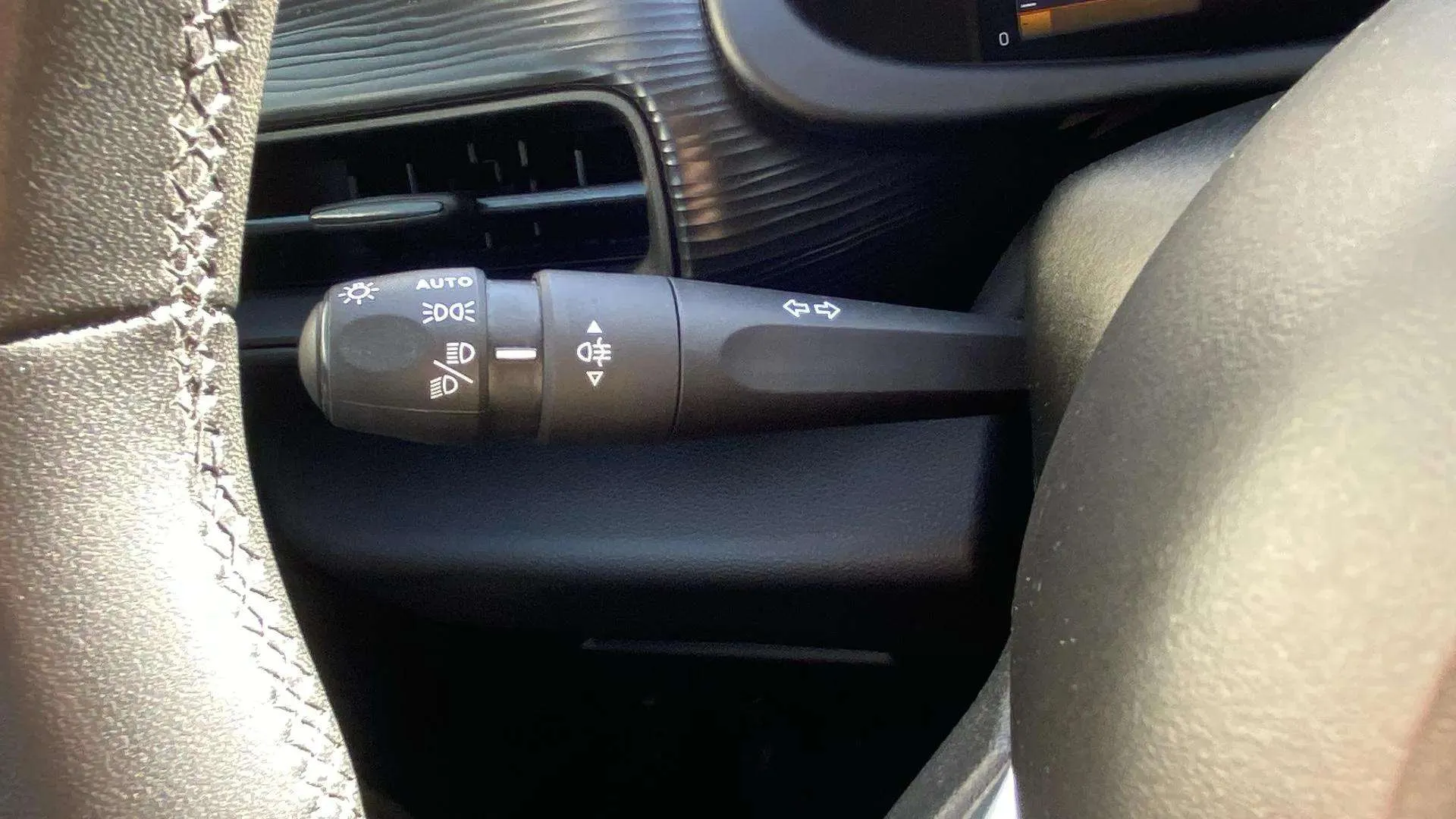 Jeep Avenger 1.2 G Altitude - foto 26