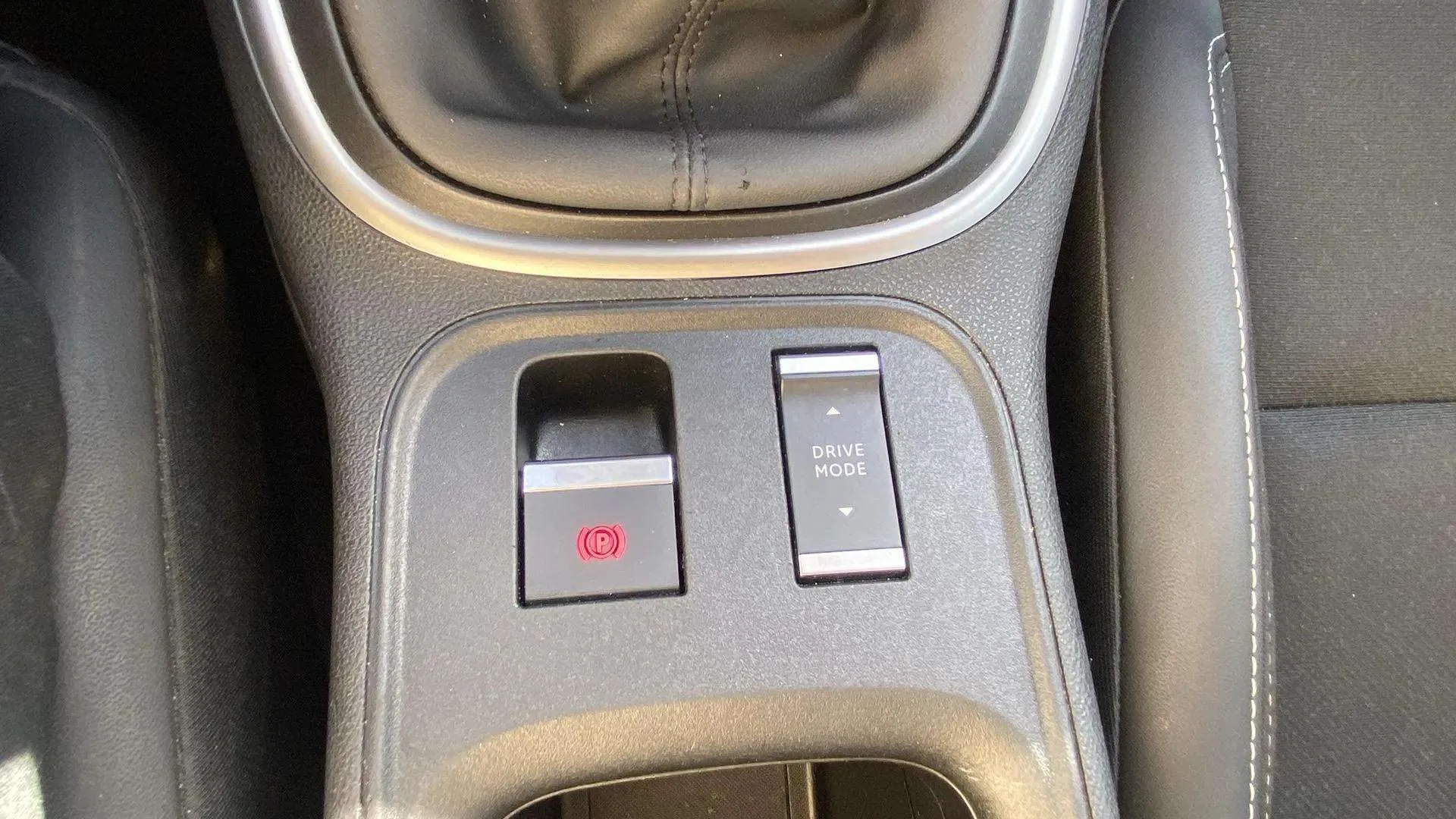 Jeep Avenger 1.2 G Altitude - foto 24