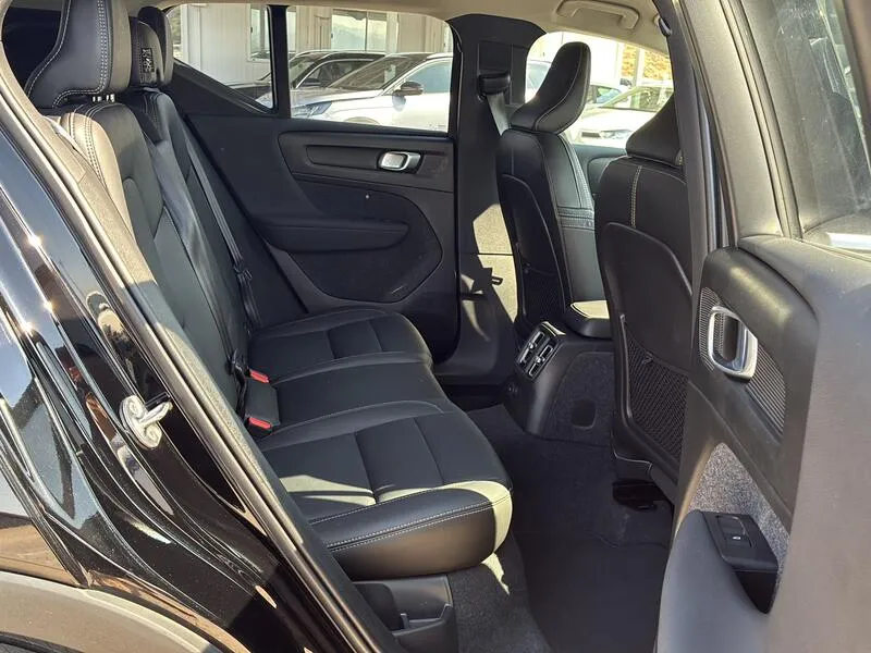 Volvo XC40 1.5 T4 Twin Recharge Inscription - foto 19