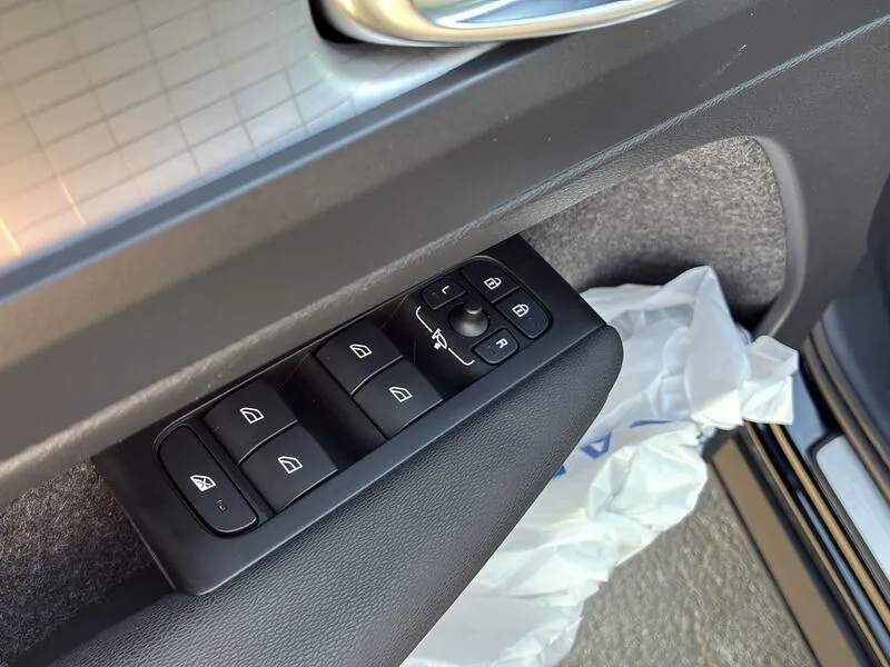 Volvo XC40 1.5 T4 Twin Recharge Inscription - foto 33