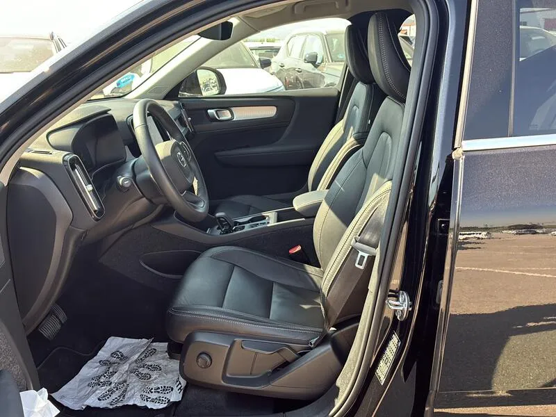 Volvo XC40 1.5 T4 Twin Recharge Inscription - foto 34