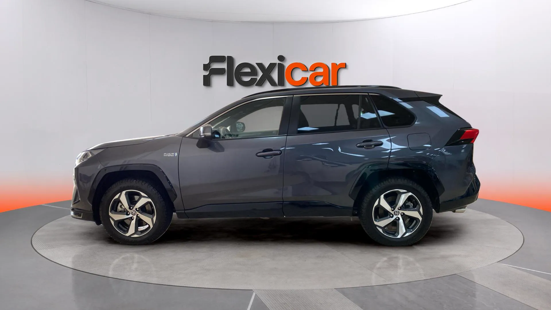 Toyota RAV4 2.5l PLUG-IN 300PH (e-CVT) Advance - foto 5