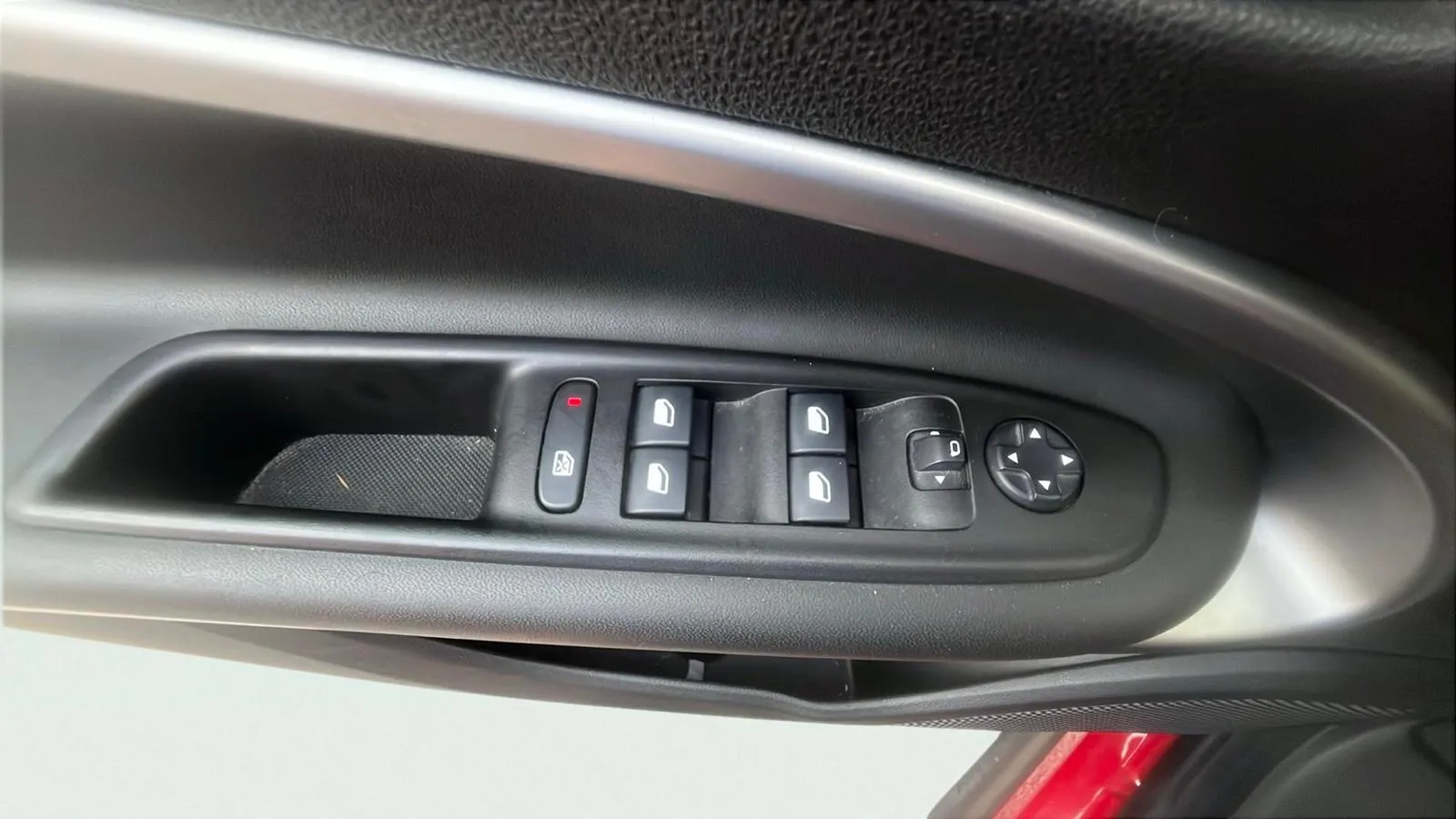 Jeep Avenger 1.2 G Altitude - foto 16