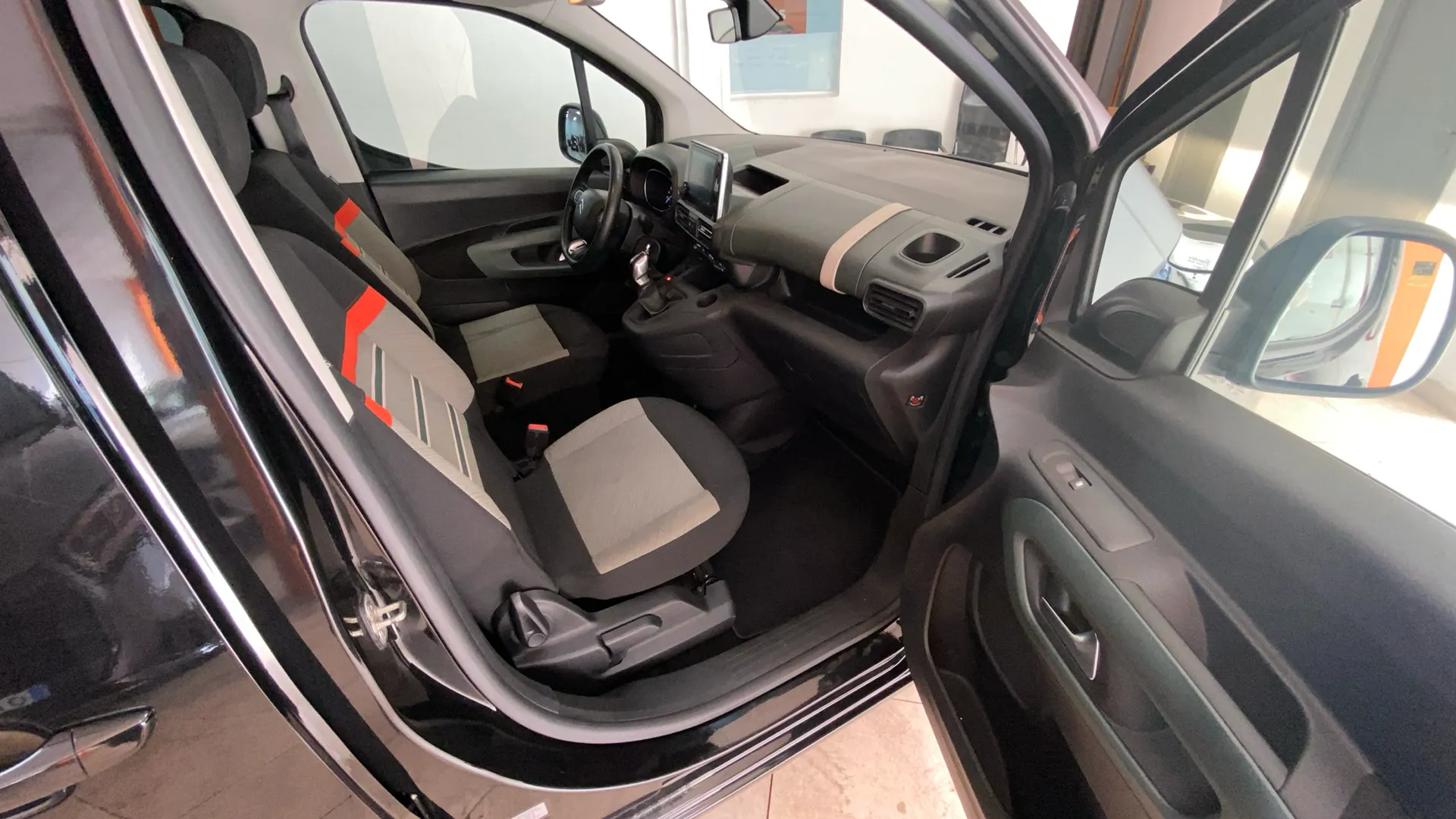 Citroën Berlingo Talla XL BlueHDi 100 Shine - foto 9