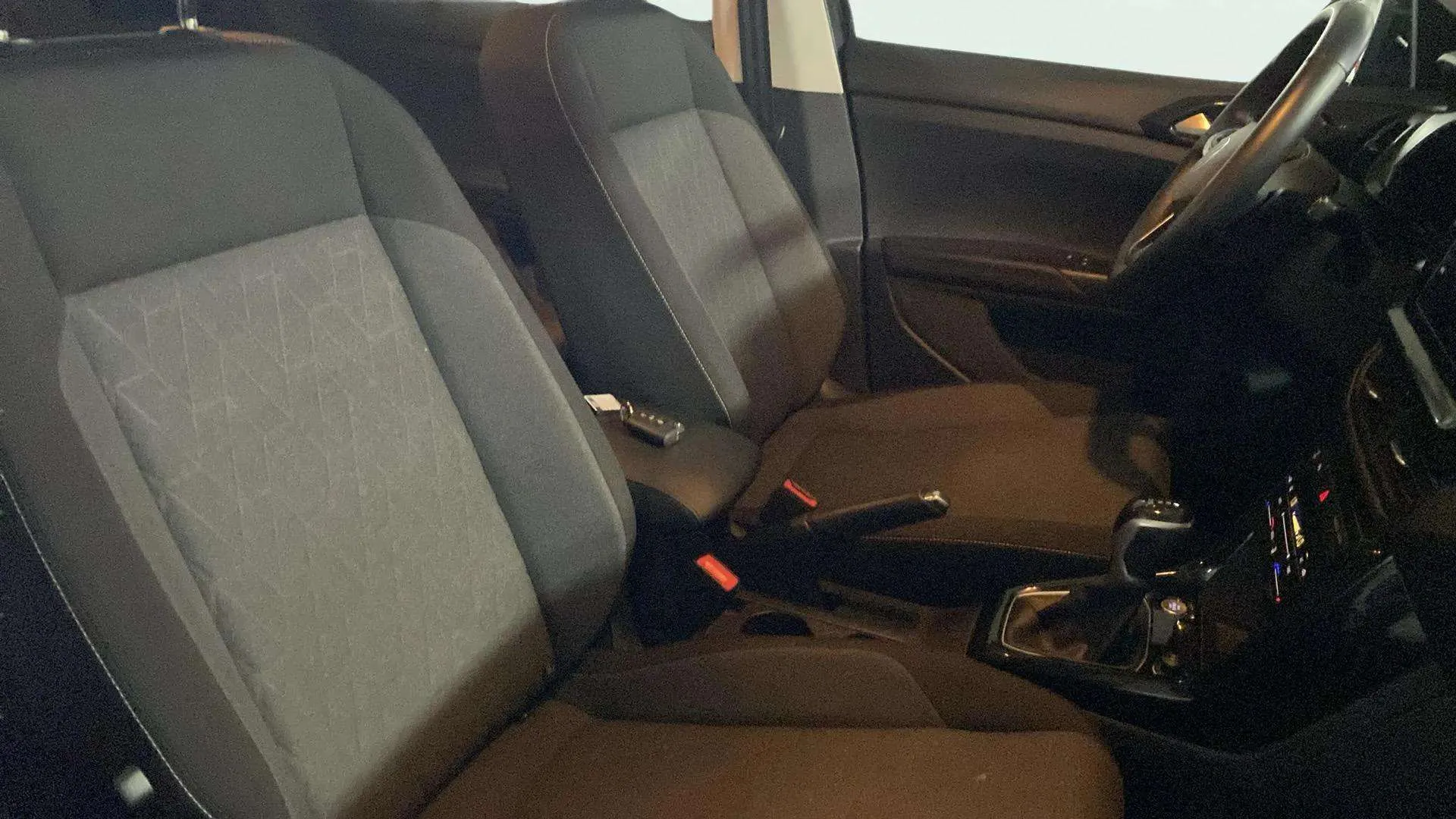 Volkswagen T-Cross "más" 1.0 TSI DSG - foto 22