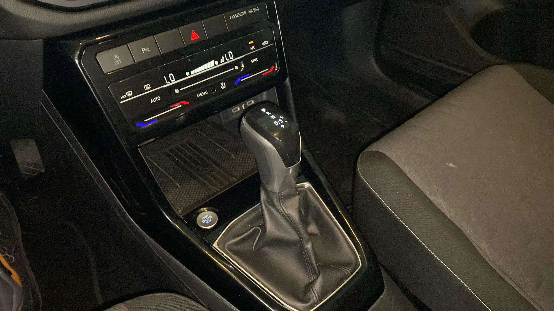 Volkswagen T-Cross "más" 1.0 TSI DSG - foto 17
