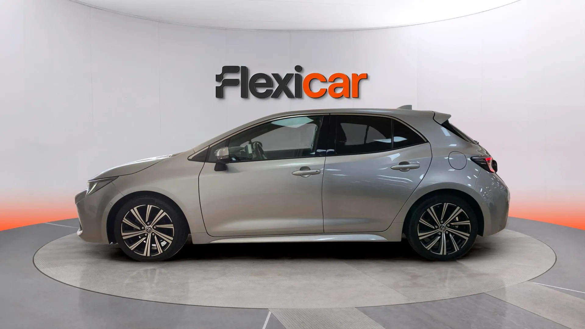 Toyota Corolla 125H e-CVT Style Plus - foto 5