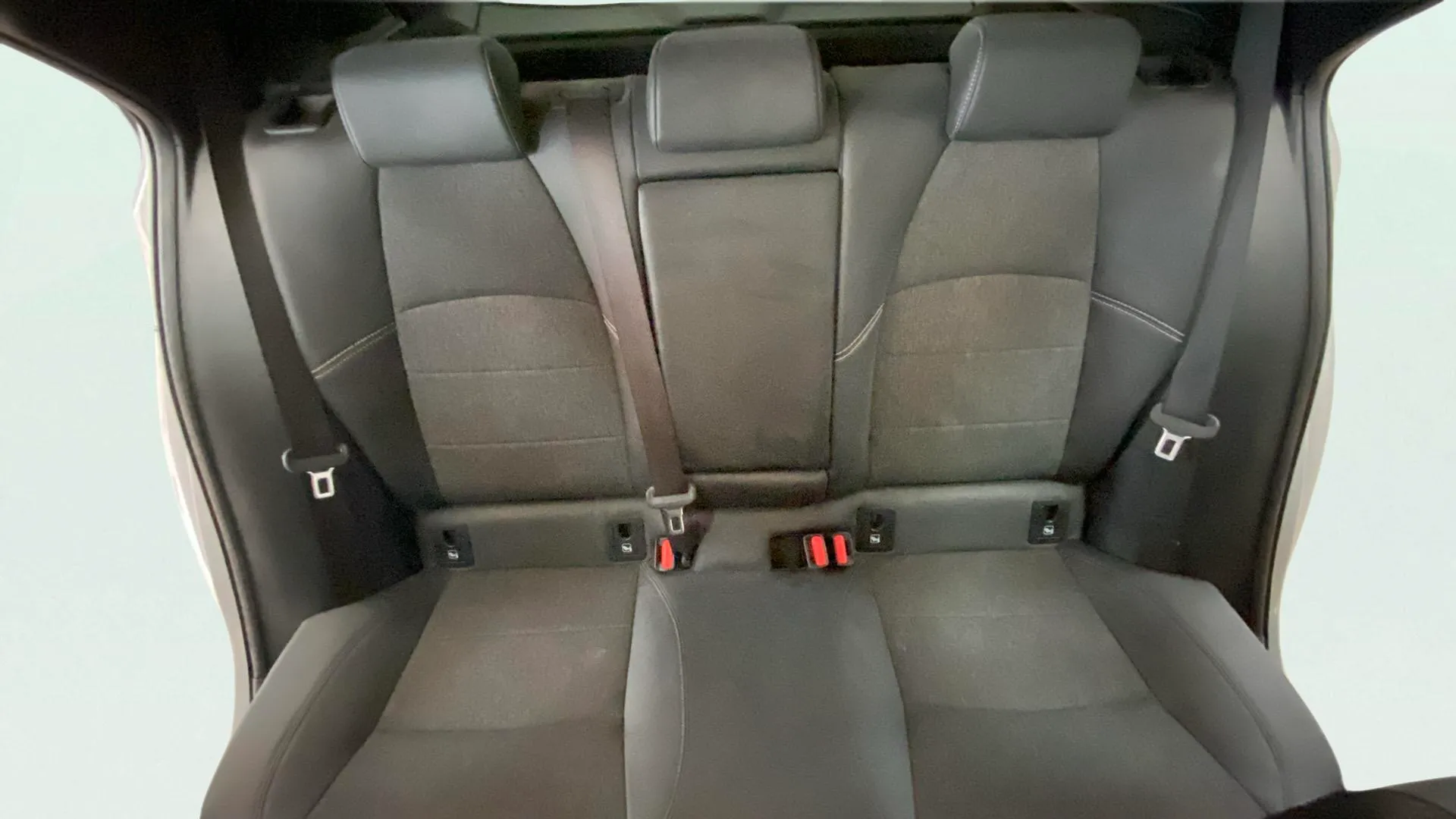 Toyota Corolla 125H e-CVT Style Plus - foto 11
