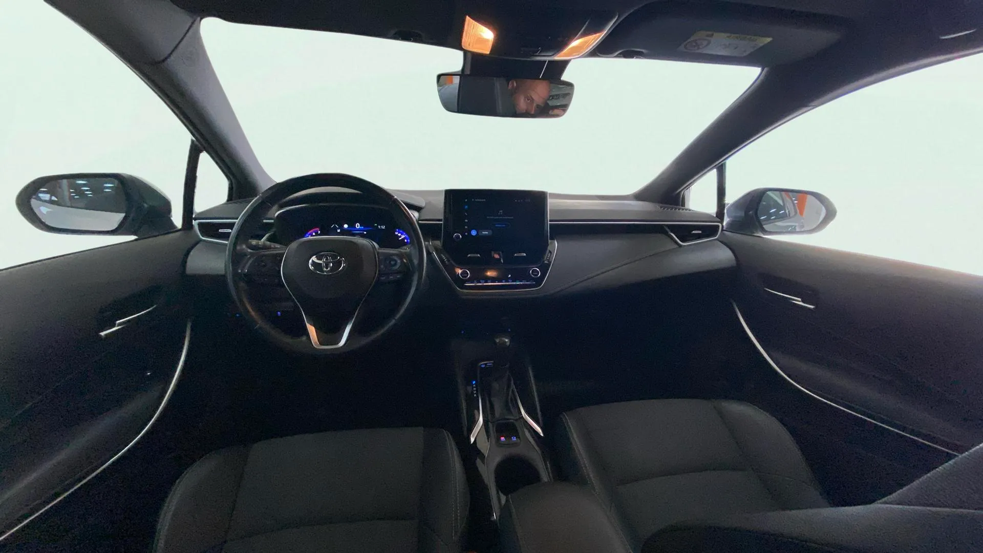Toyota Corolla 125H e-CVT Style Plus - foto 13