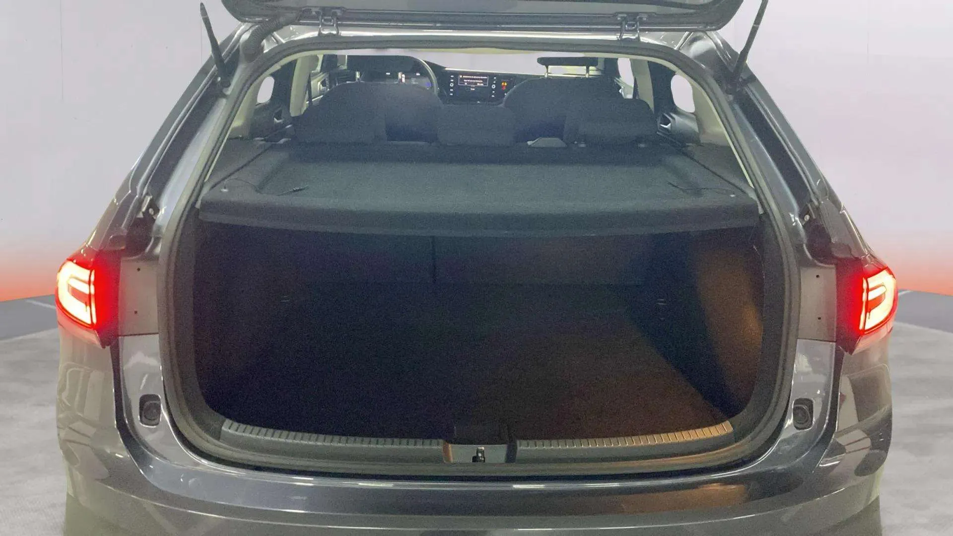 Volkswagen Taigo "más" 1.0 TSI DSG - foto 26