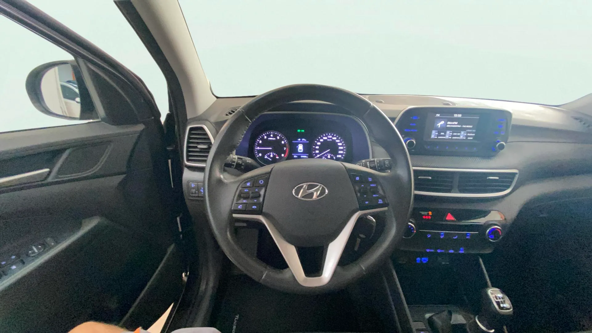 Hyundai Tucson 1.6 GDI Essence BE 4x2 - foto 7