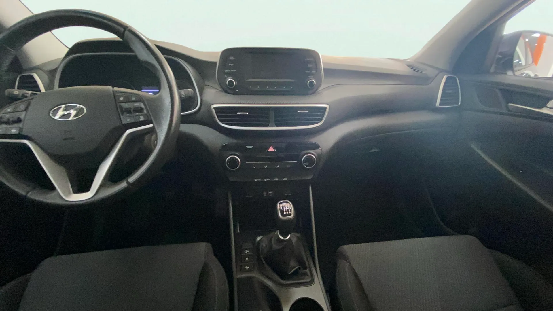 Hyundai Tucson 1.6 GDI Essence BE 4x2 - foto 6