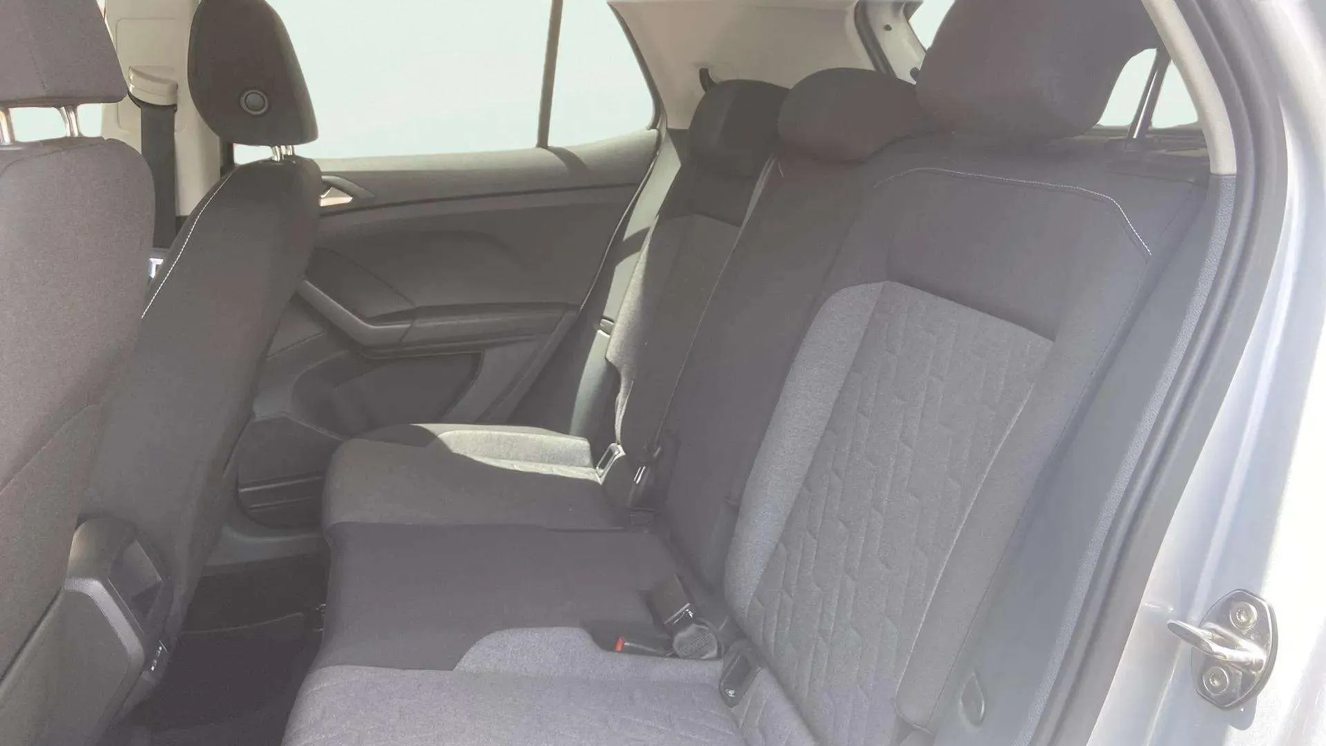 Volkswagen T-Cross "más" 1.0 TSI DSG - foto 24