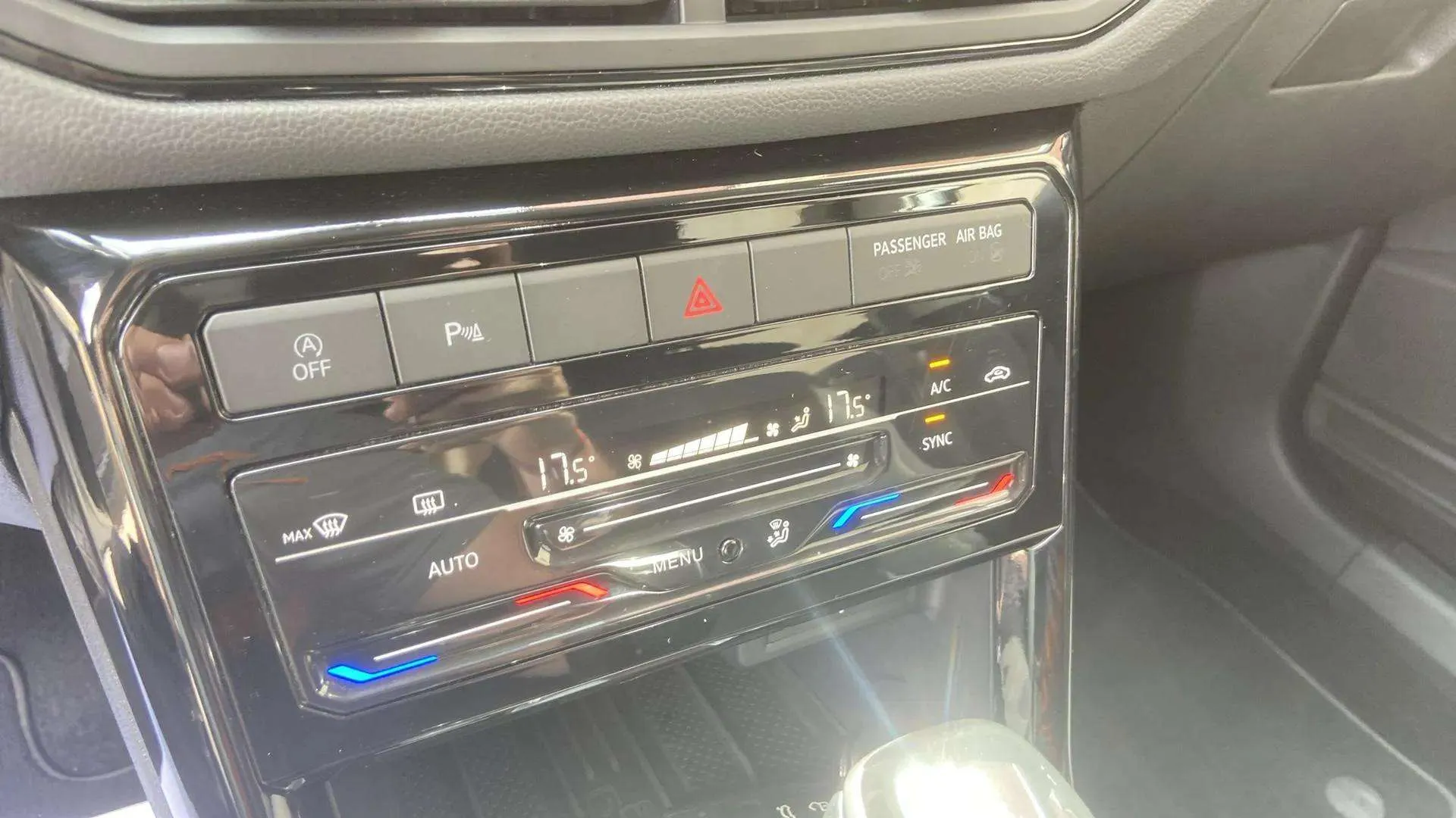 Volkswagen T-Cross "más" 1.0 TSI DSG - foto 19