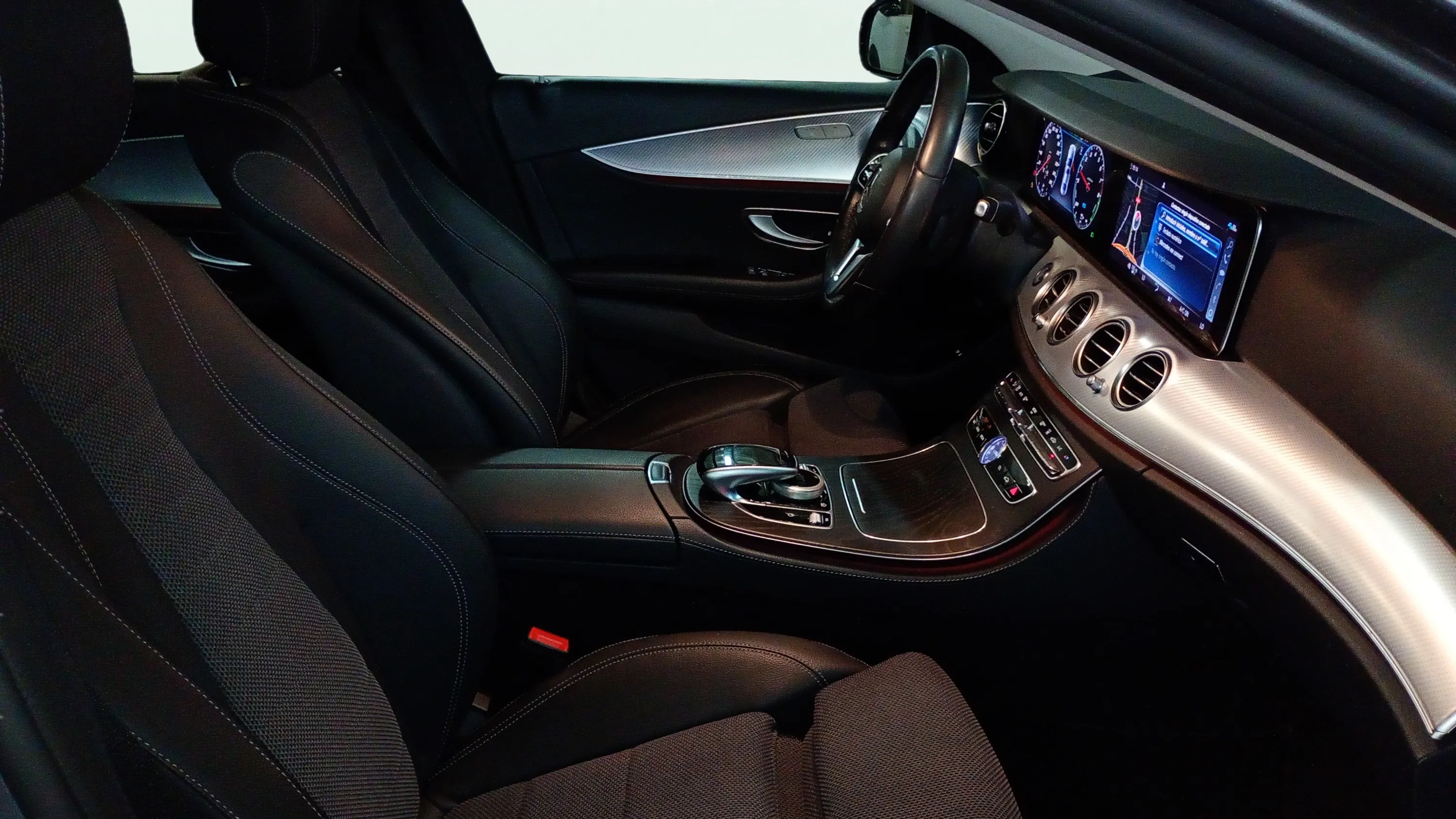 Mercedes-Benz Clase E E 300 e - foto 20