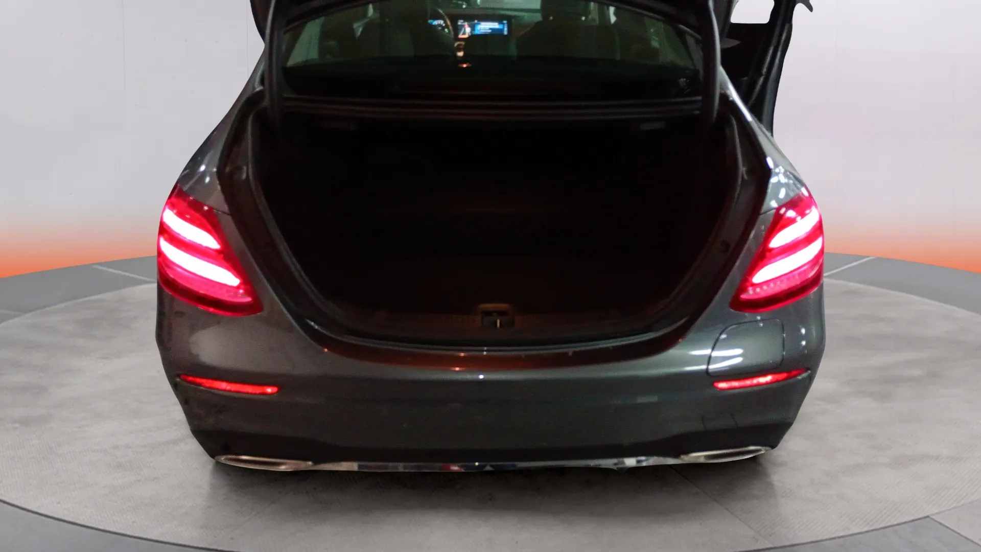 Mercedes-Benz Clase E E 300 e - foto 27