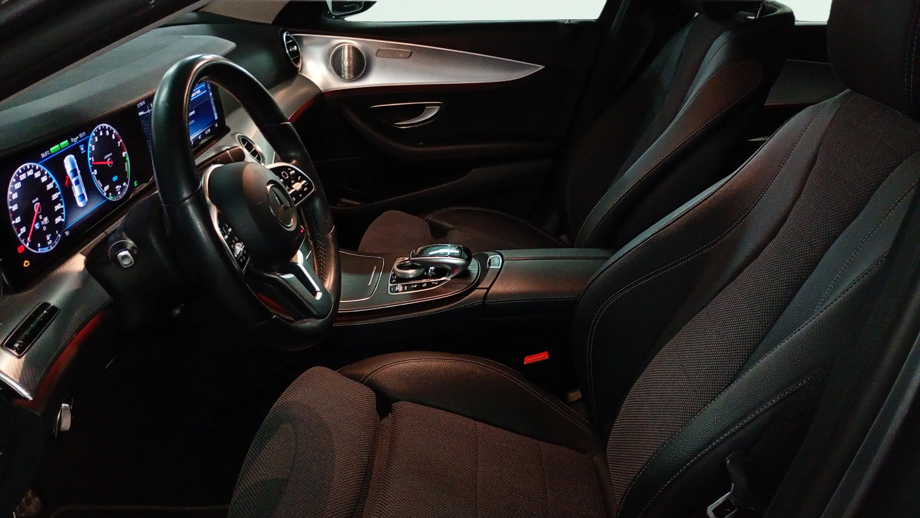 Mercedes-Benz Clase E E 300 e - foto 15