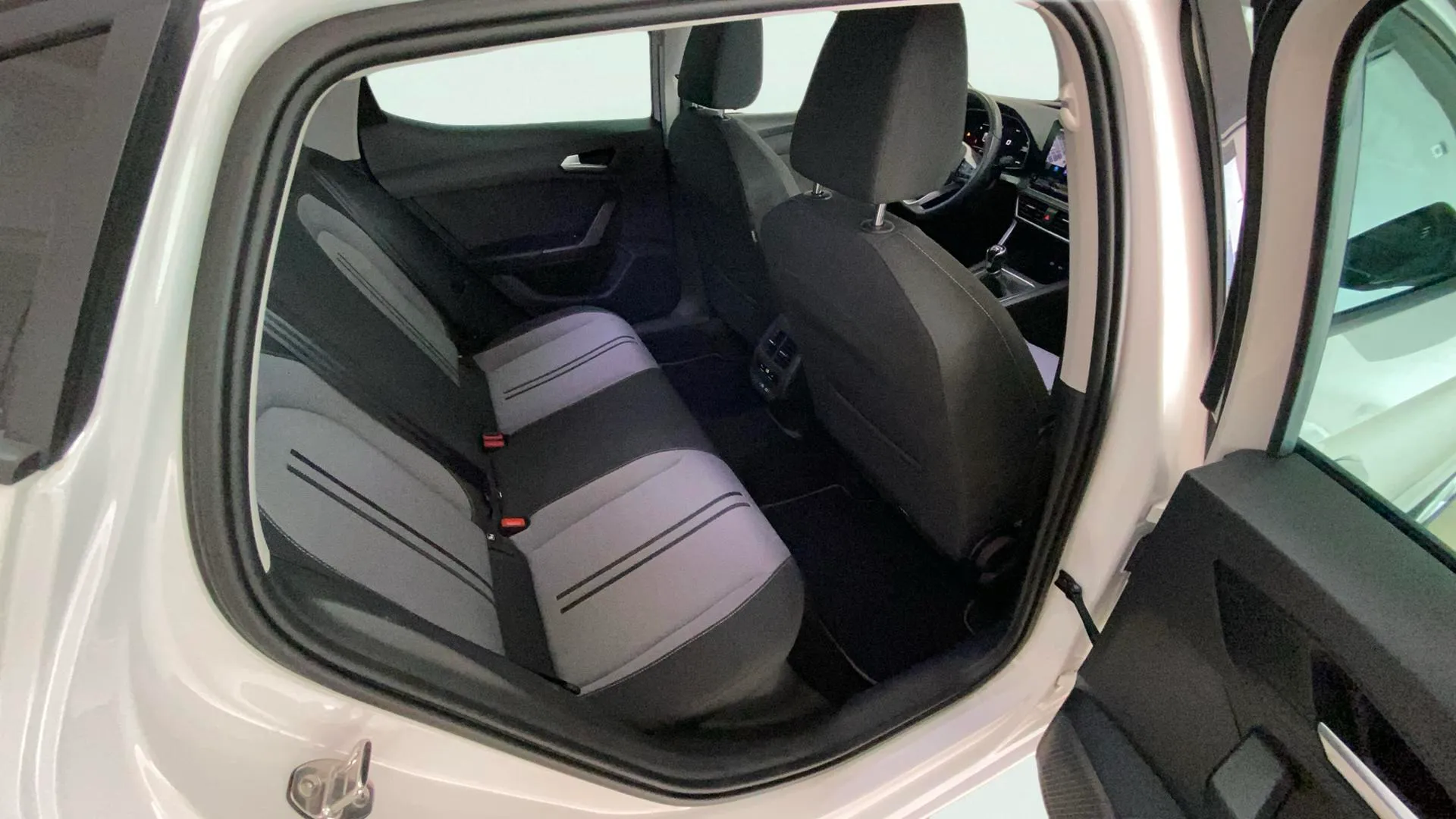 SEAT León 1.5 TSI Style Go - foto 10