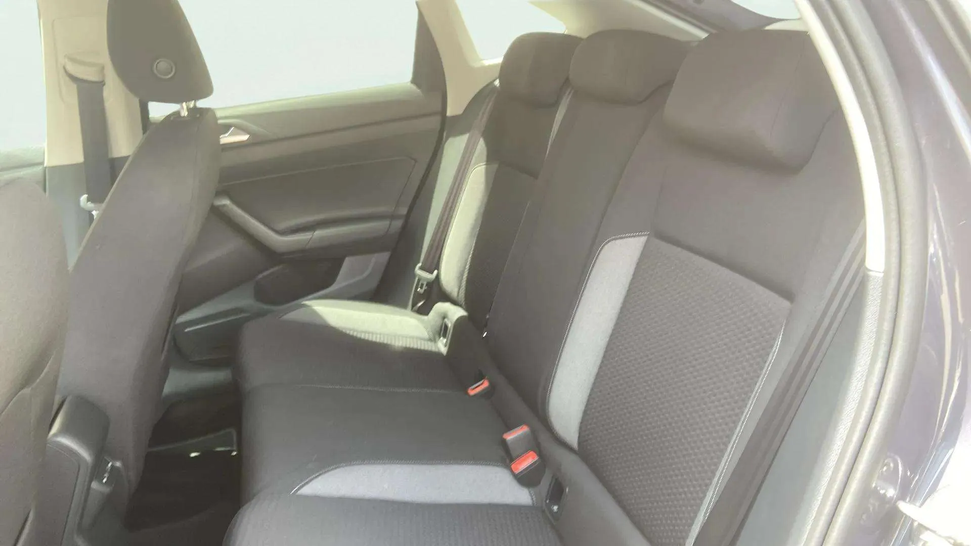 Volkswagen Taigo "más" 1.0 TSI DSG - foto 24
