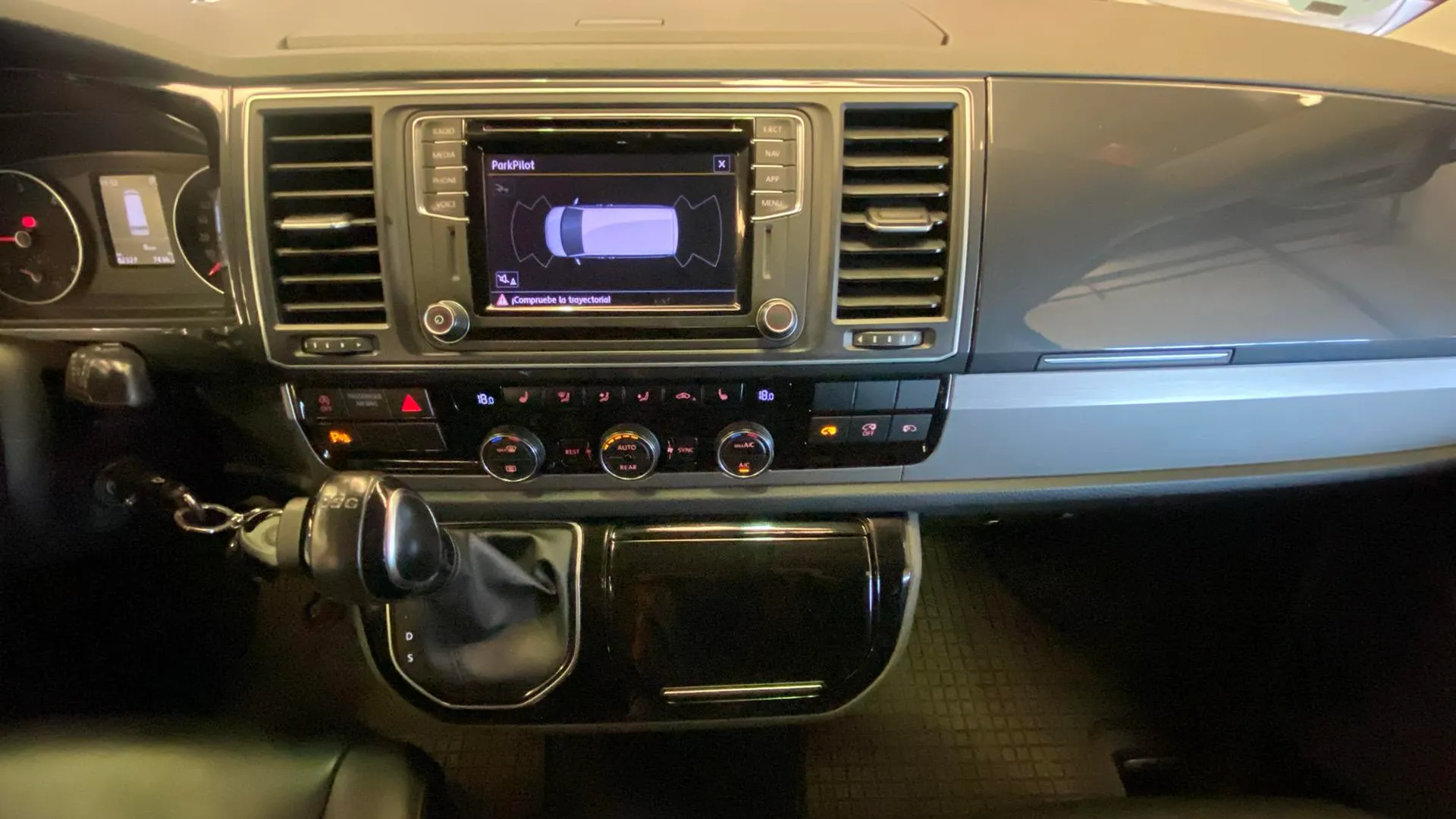 Volkswagen Multivan The Original Corto 2.0 TDI BMT DSG - foto 26