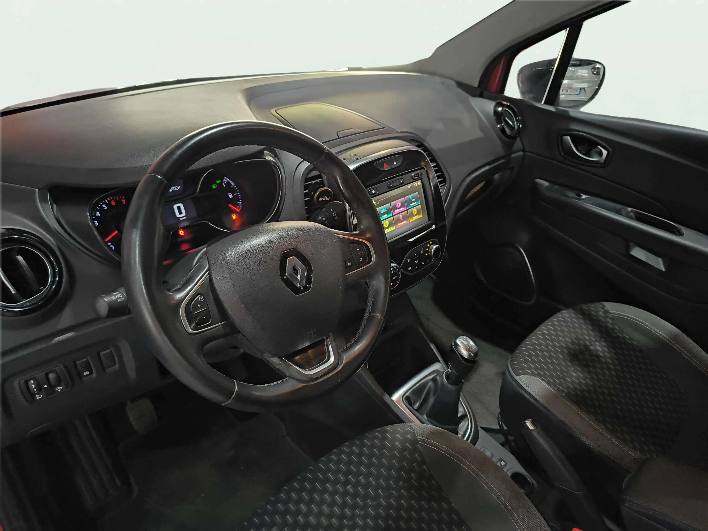 Renault Captur Limited TCe - foto 8