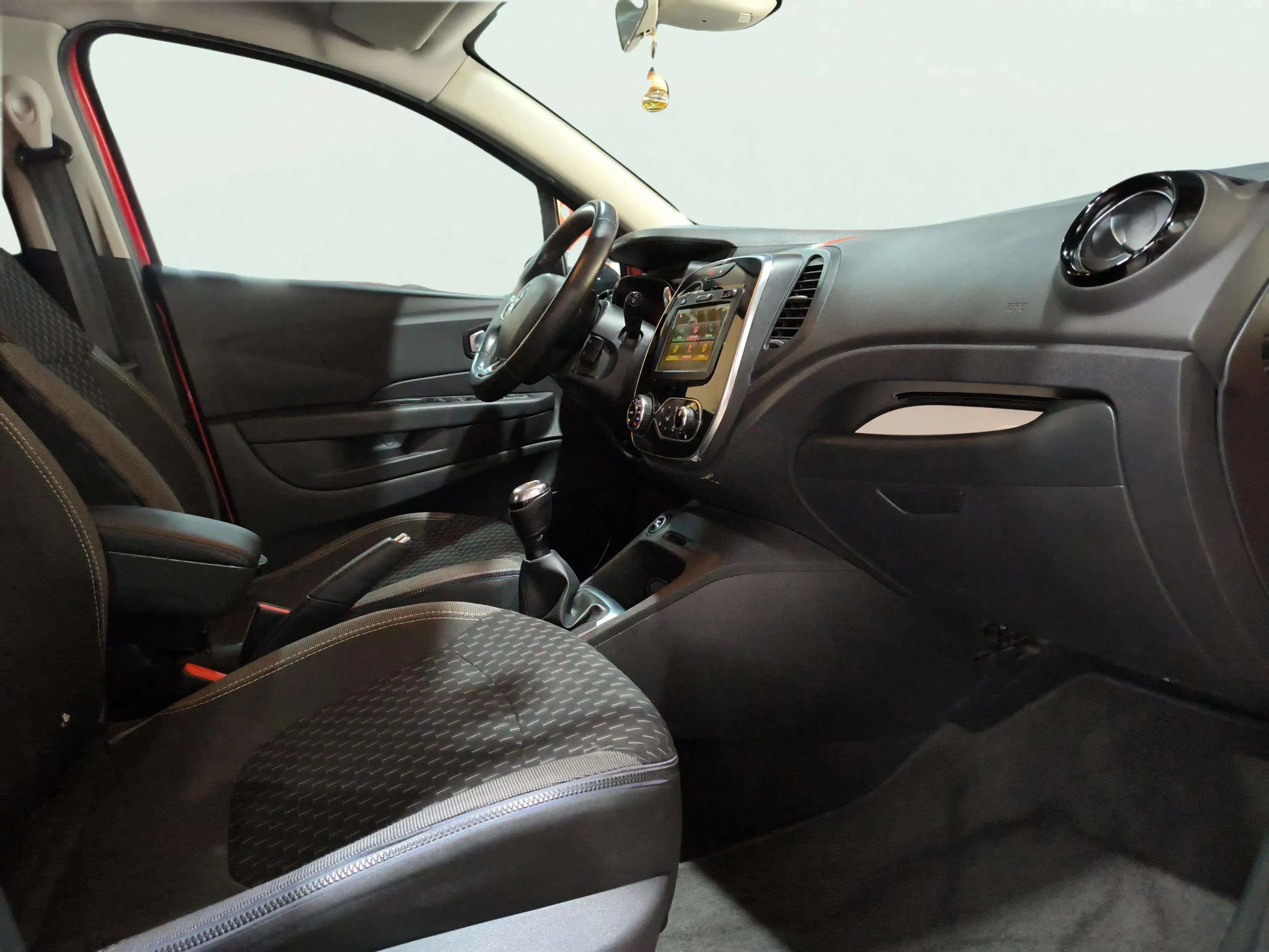Renault Captur Limited TCe - foto 15