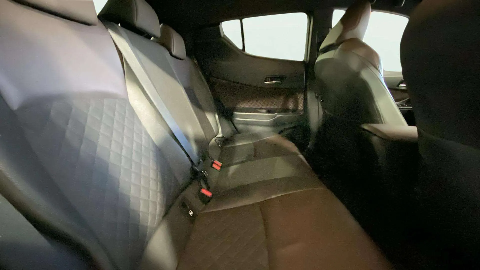 Toyota C-HR 1.8 125H Style Plus - foto 16