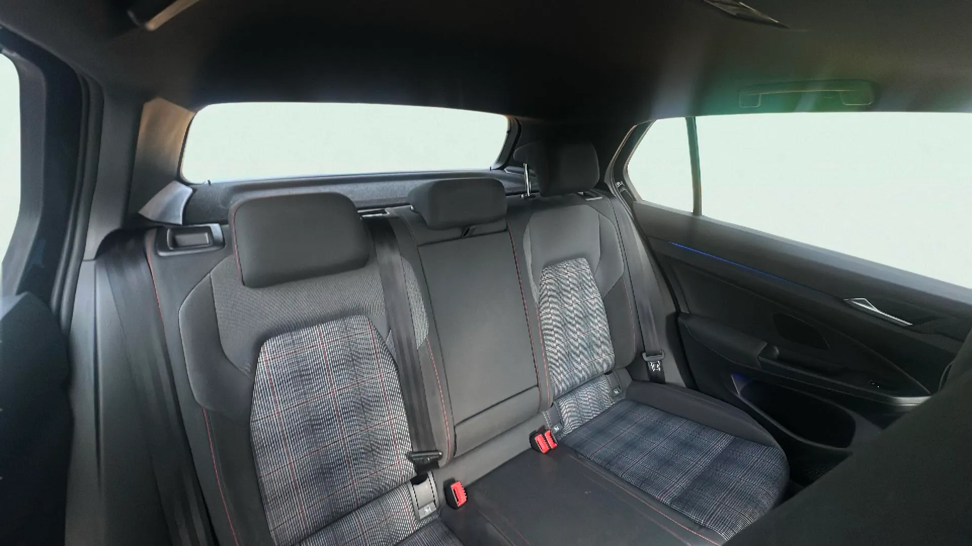 Volkswagen Golf GTI 2.0 TSI DSG - foto 17