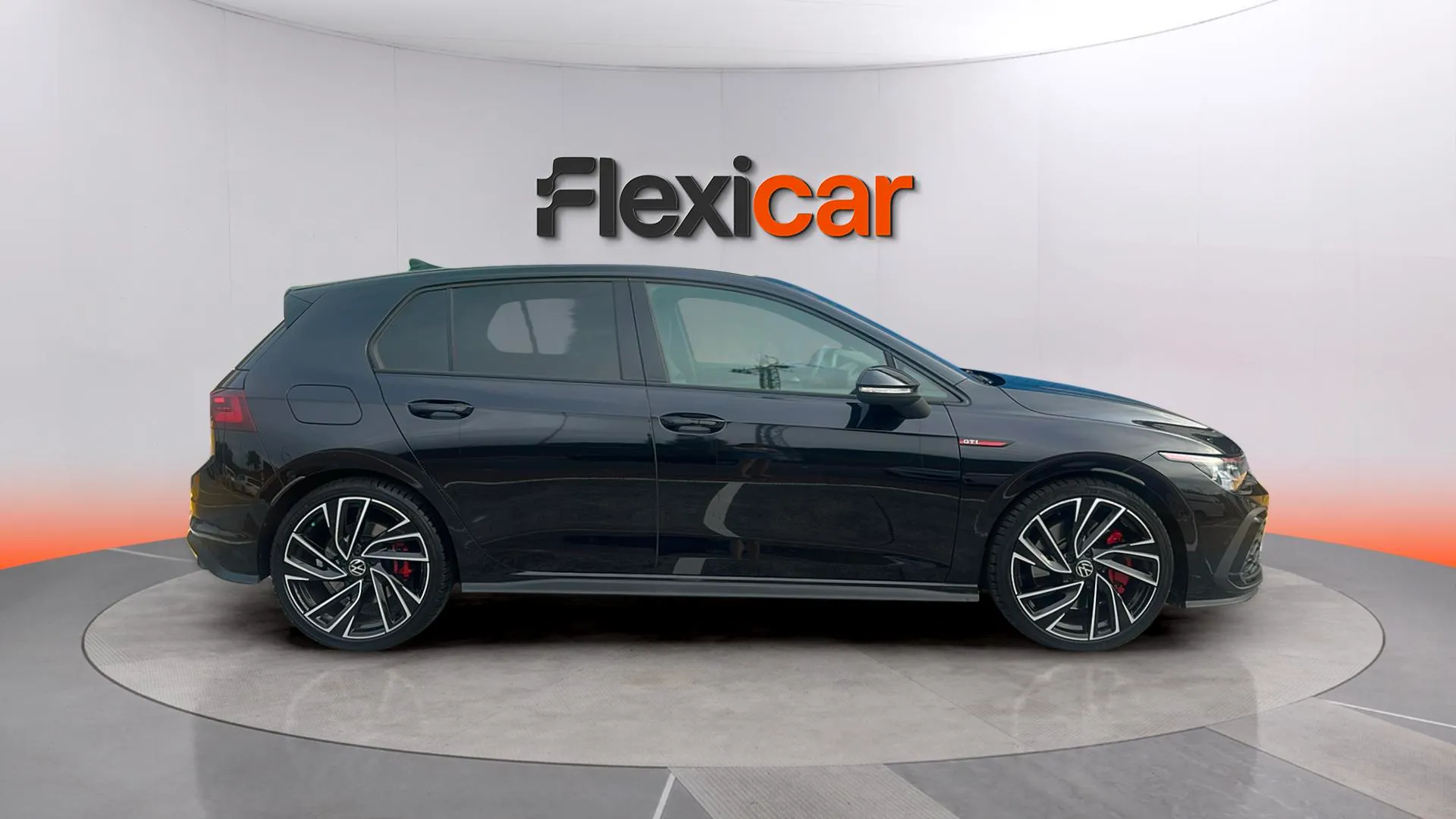 Volkswagen Golf GTI 2.0 TSI DSG - foto 4
