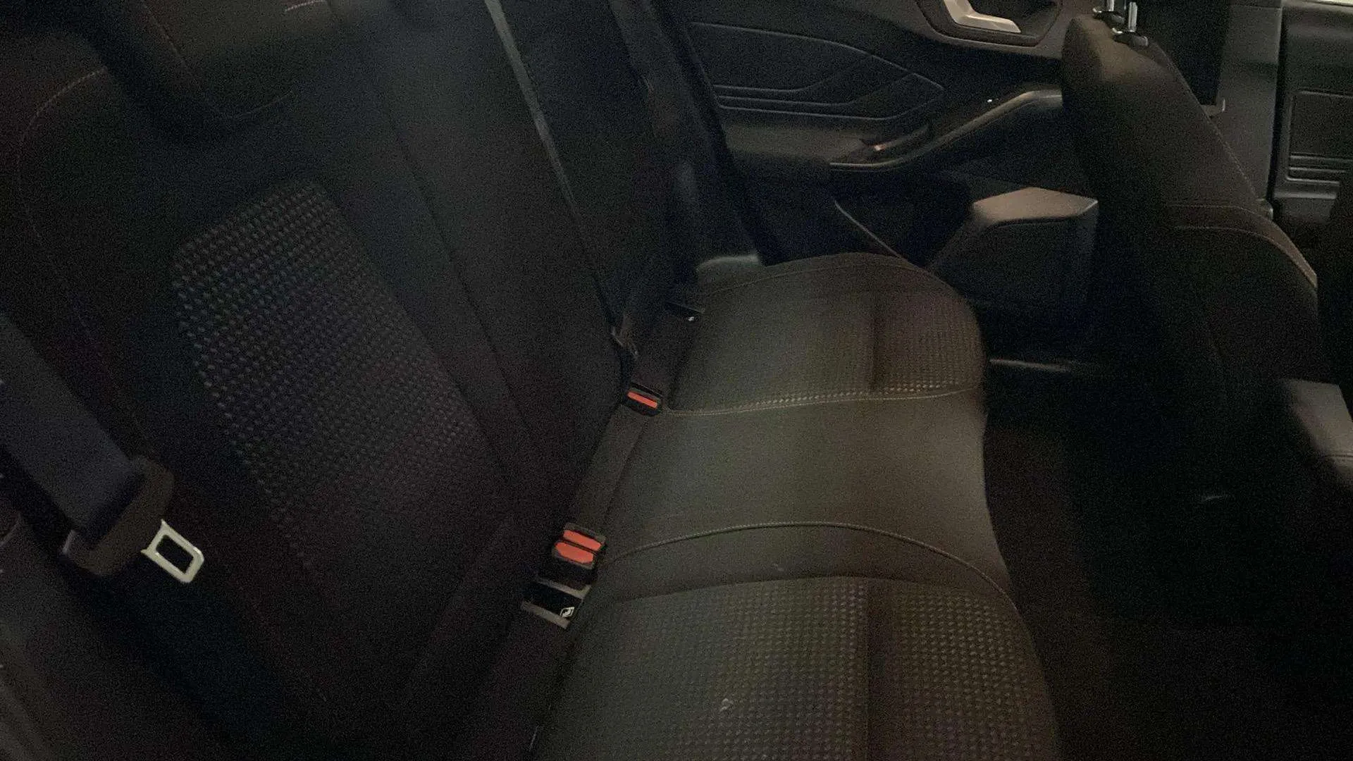Ford Focus 1.0 EcoBoost MHEV ST-Line SB - foto 27