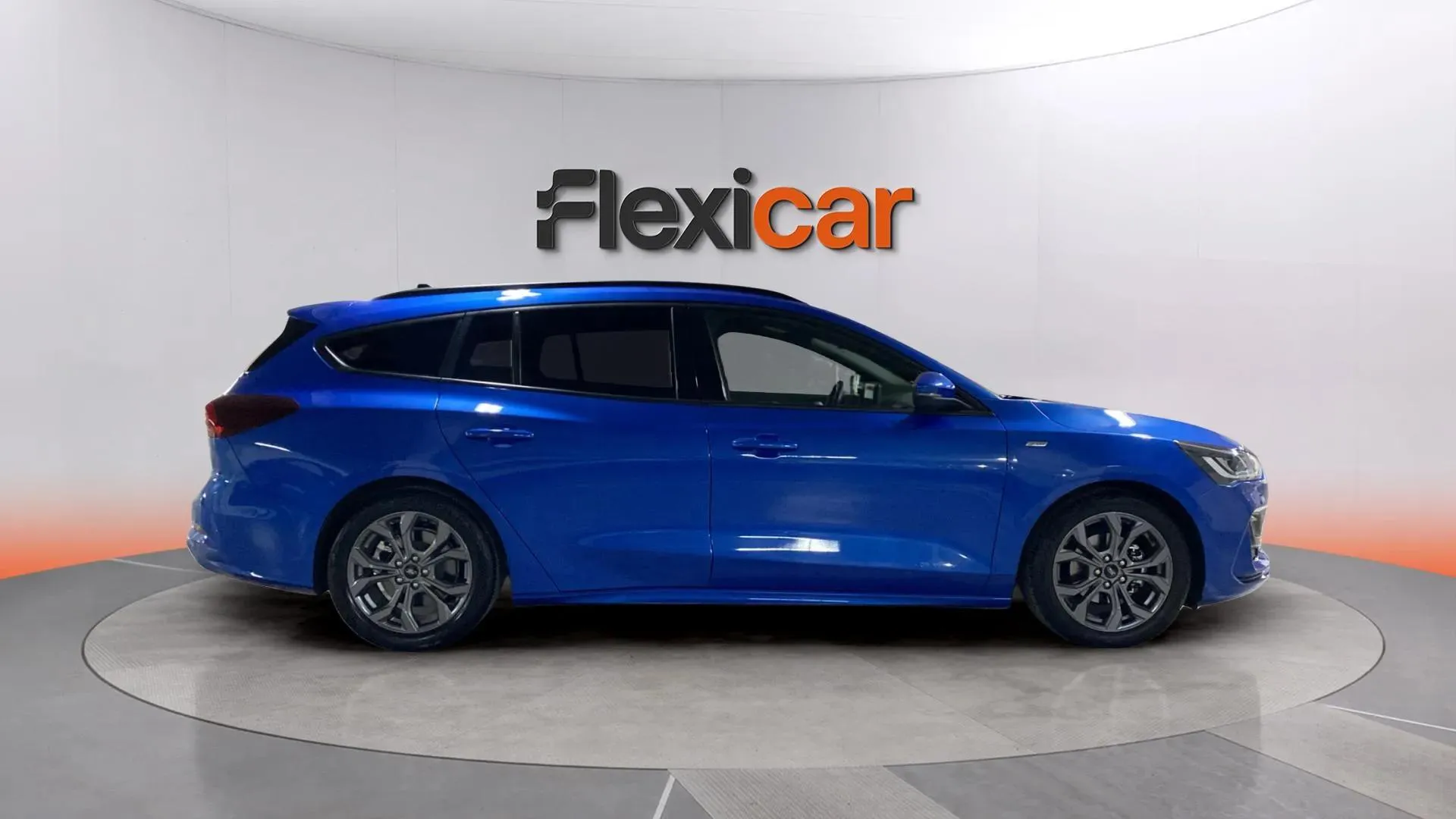 Ford Focus 1.0 EcoBoost MHEV ST-Line SB - foto 8