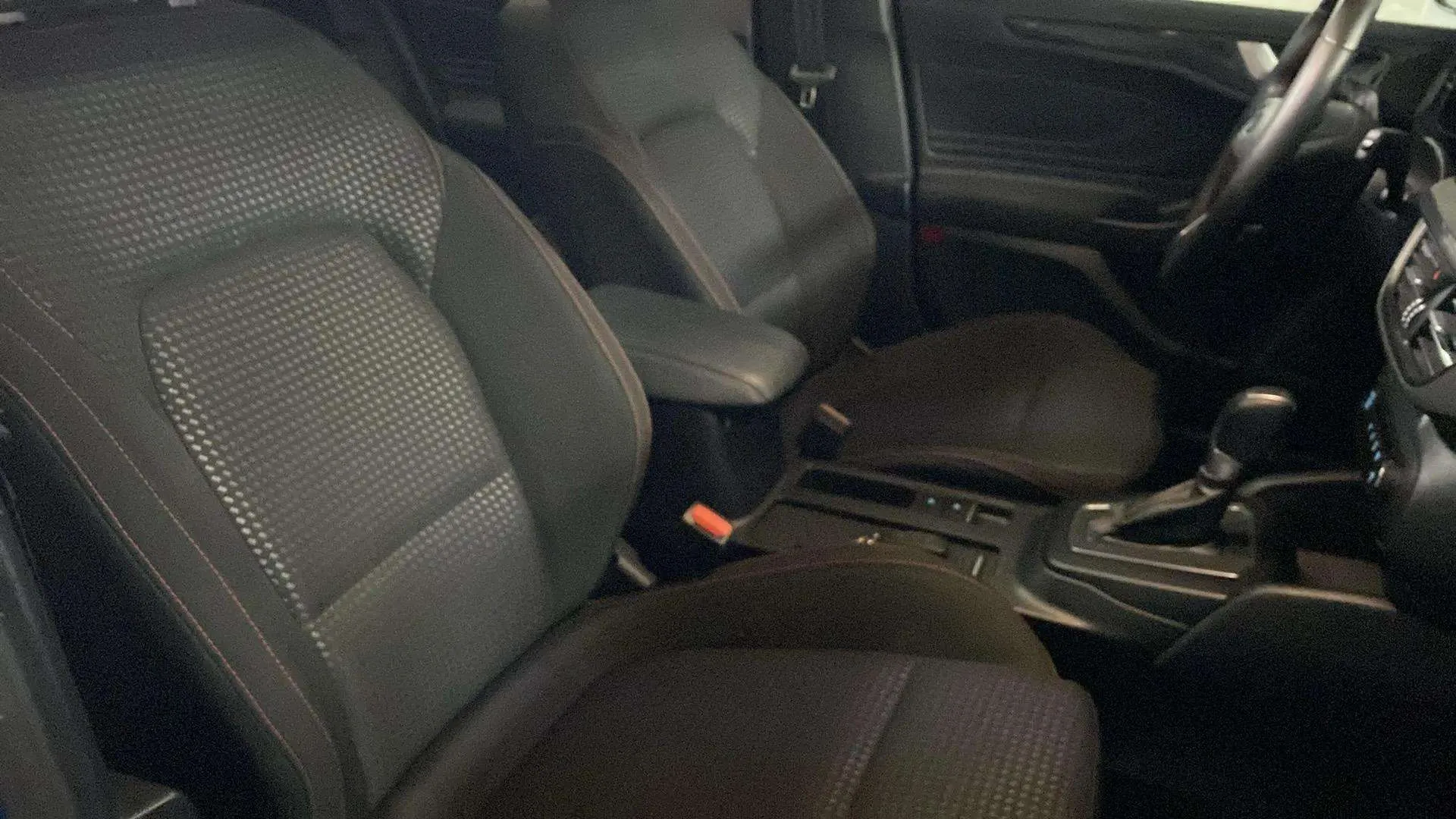 Ford Focus 1.0 EcoBoost MHEV ST-Line SB - foto 25