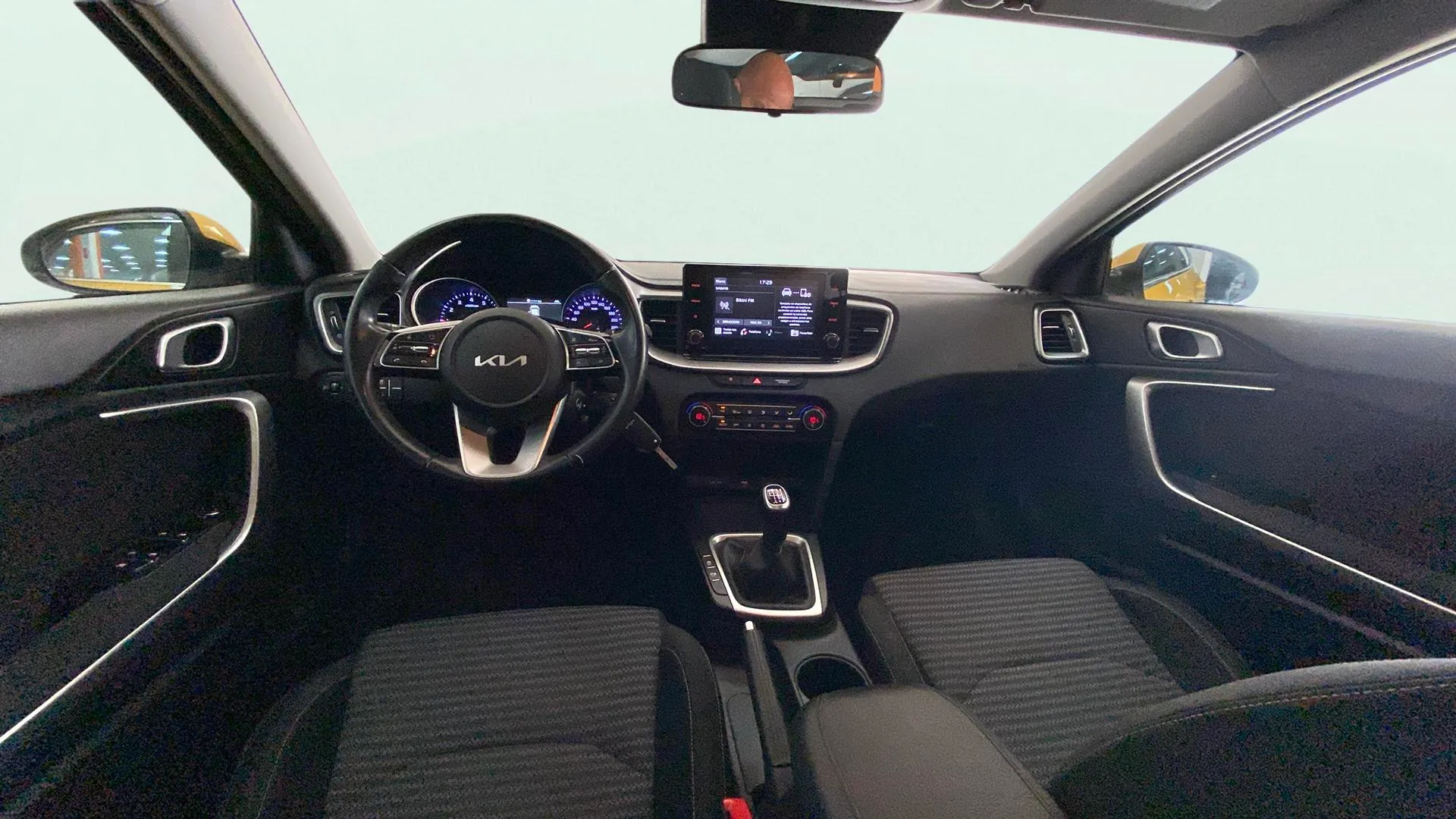 Kia XCeed 1.0 T-GDi Concept - foto 13