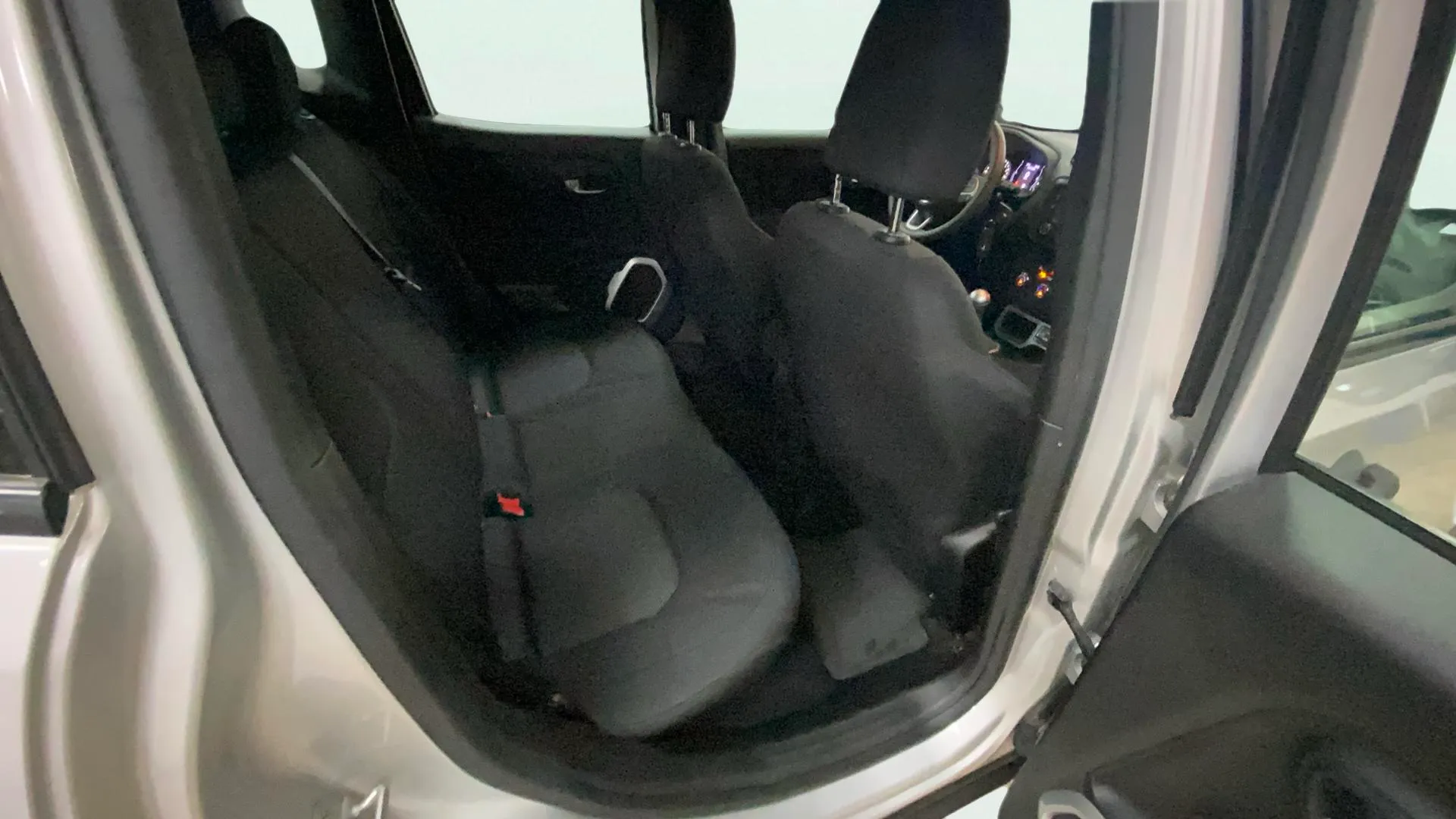 Jeep Renegade 1.0G Sport 4x2 - foto 11