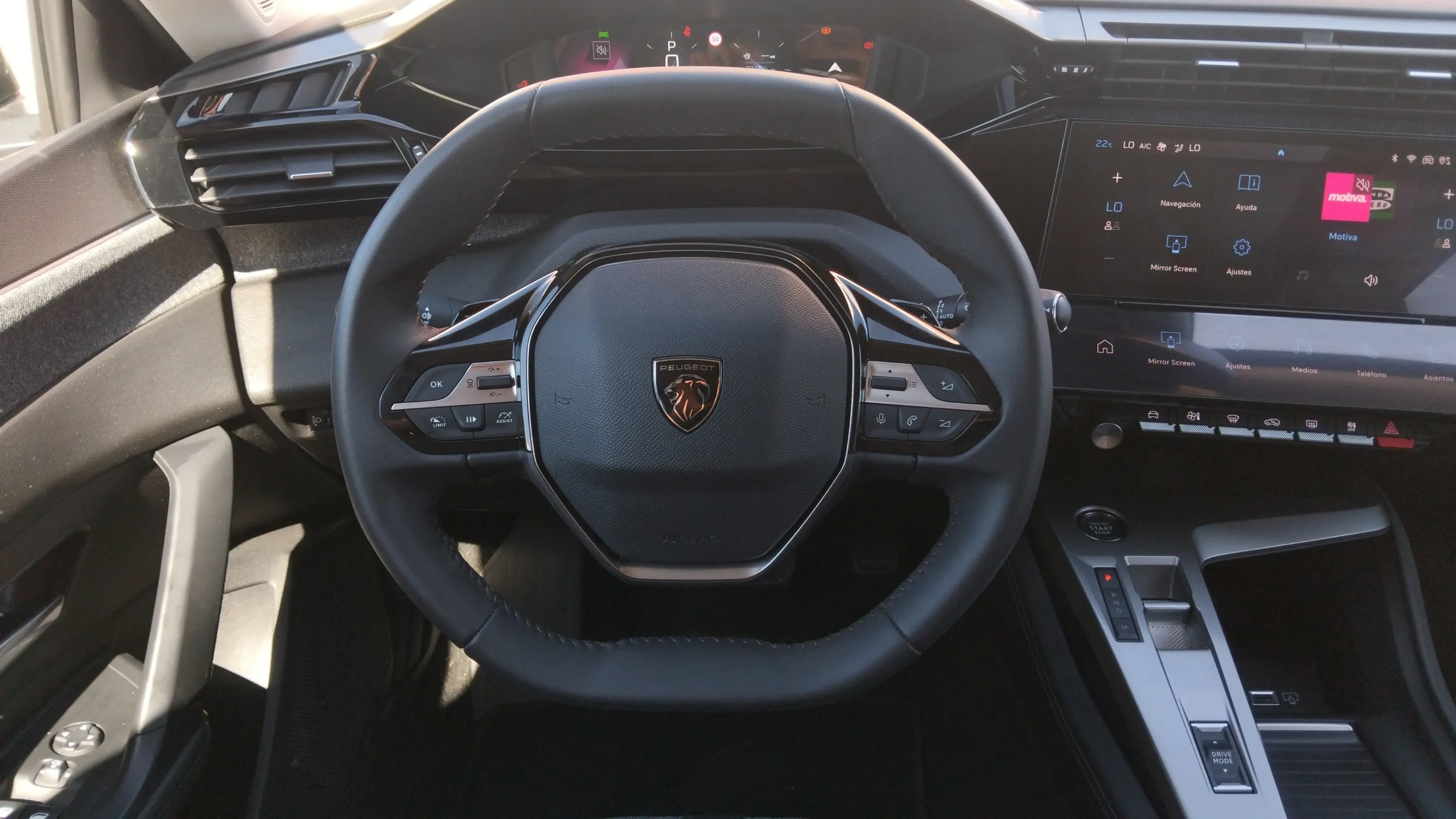 Peugeot 408 Allure PureTech 130 EAT8 - foto 14