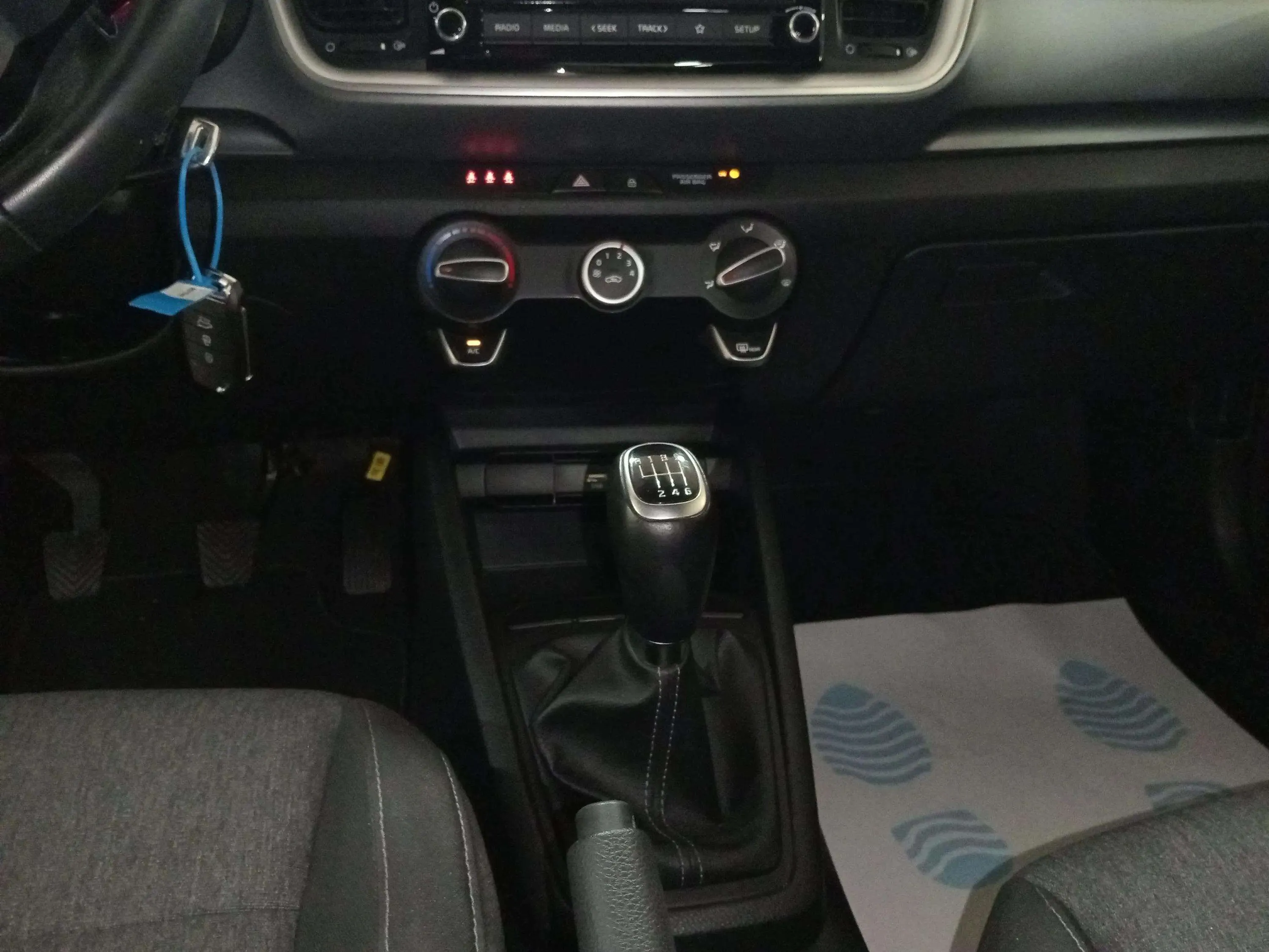 Kia Stonic 1.0 T-GDi MHEV iMT Concept - foto 10
